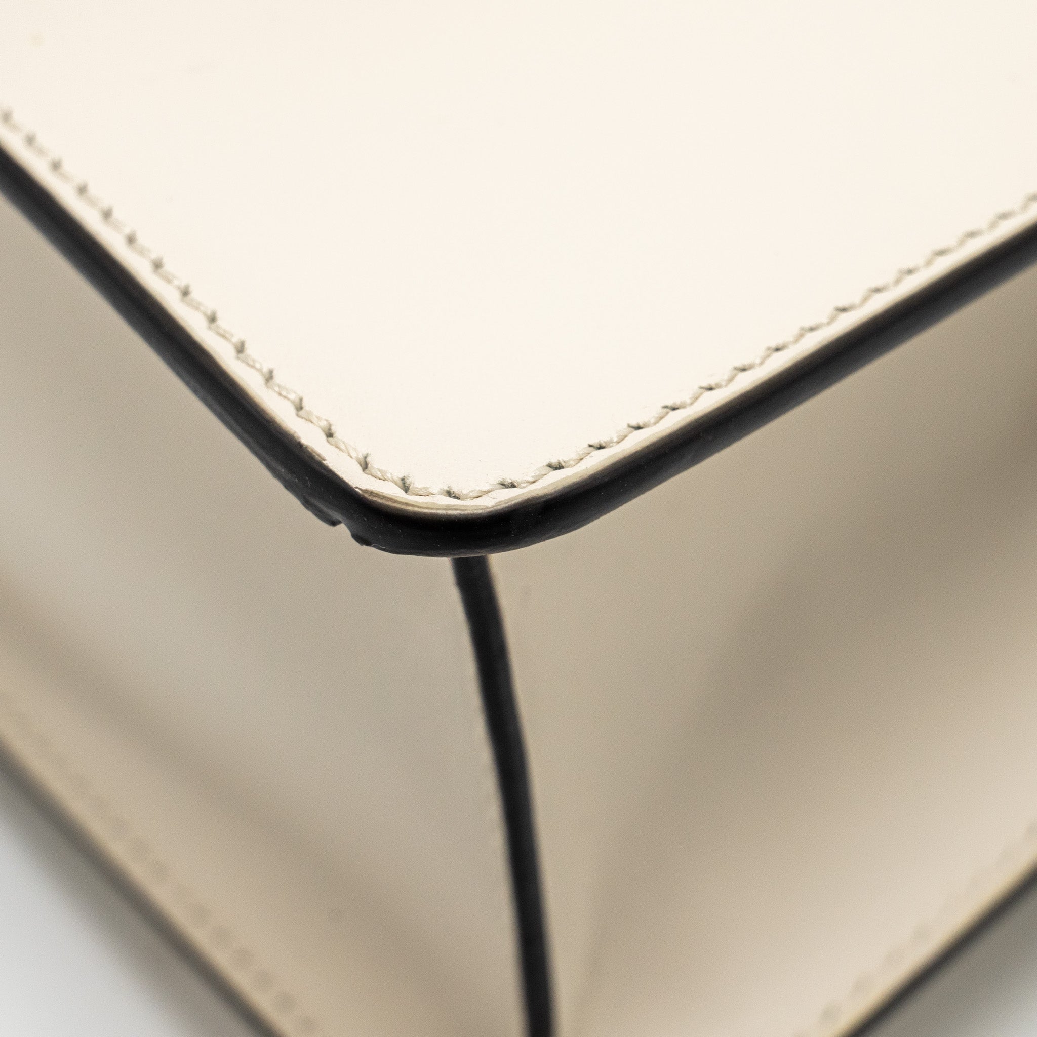 GUCCI MINI SYLVIE TOP HANDLE BAG CALFSKIN WHITE GHW