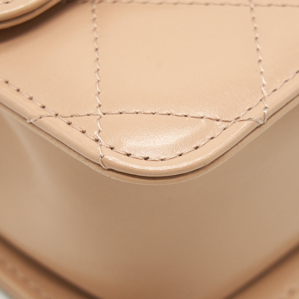 CHANEL 21A GOLD CRUSH FLAP BAG CALFSKIN BEIGE GHW