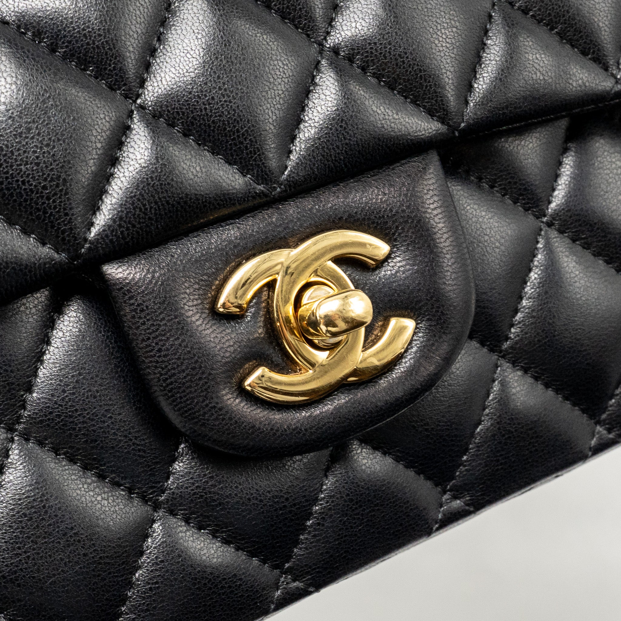 CHANEL MEDIUM CLASSIC DOUBLE FLAP BAG LAMBSKIN BLACK GHW