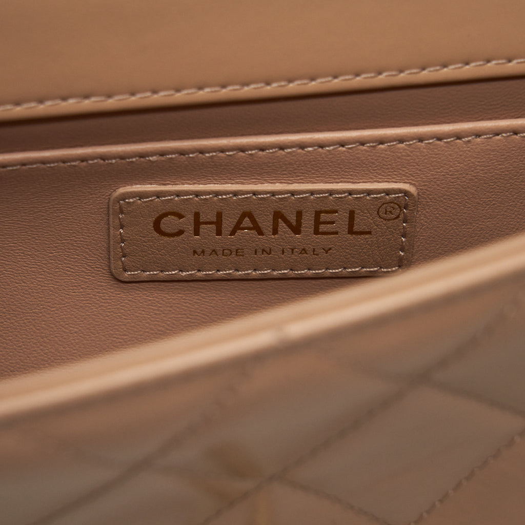 CHANEL 21A GOLD CRUSH FLAP BAG CALFSKIN BEIGE GHW