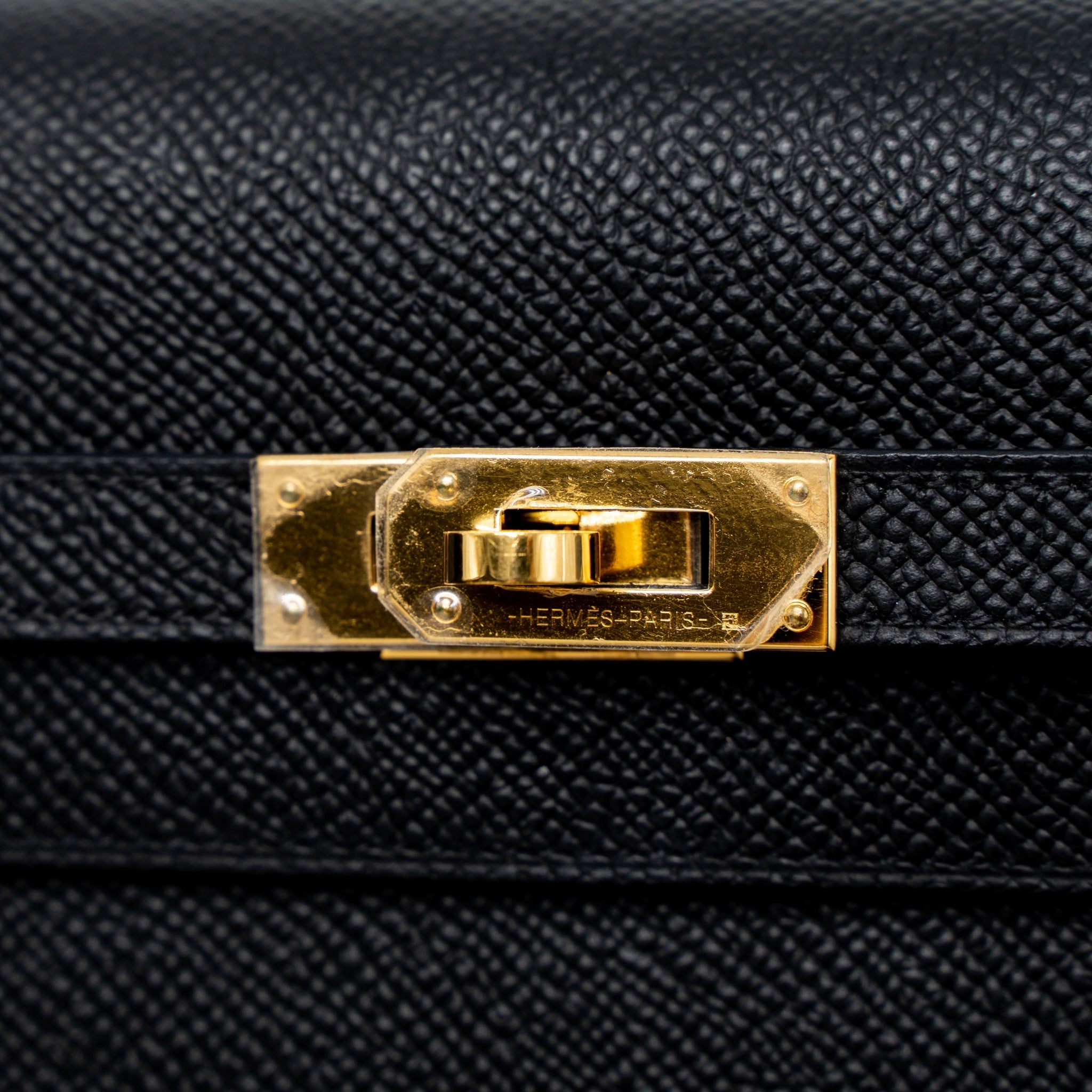 HERMES CLASSIC KELLY TO GO EPSOM BLACK GHW
