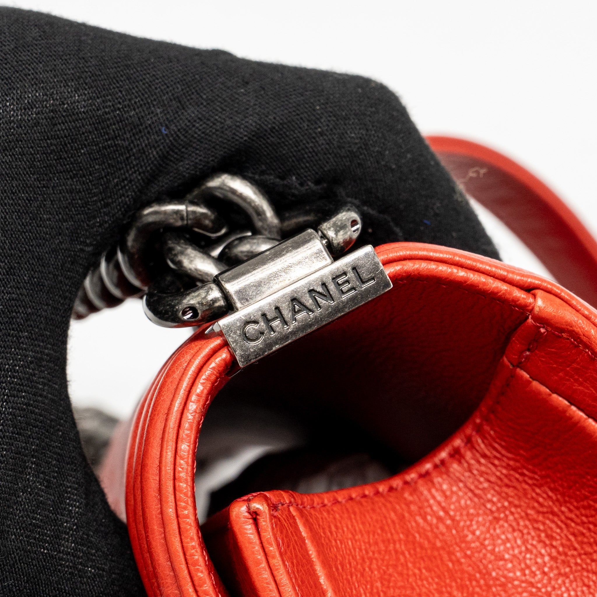 CHANEL QUILTED MEDIUM BOY BAG CALFSKIN RED RUTHENIUM SILVER HARDWARE
