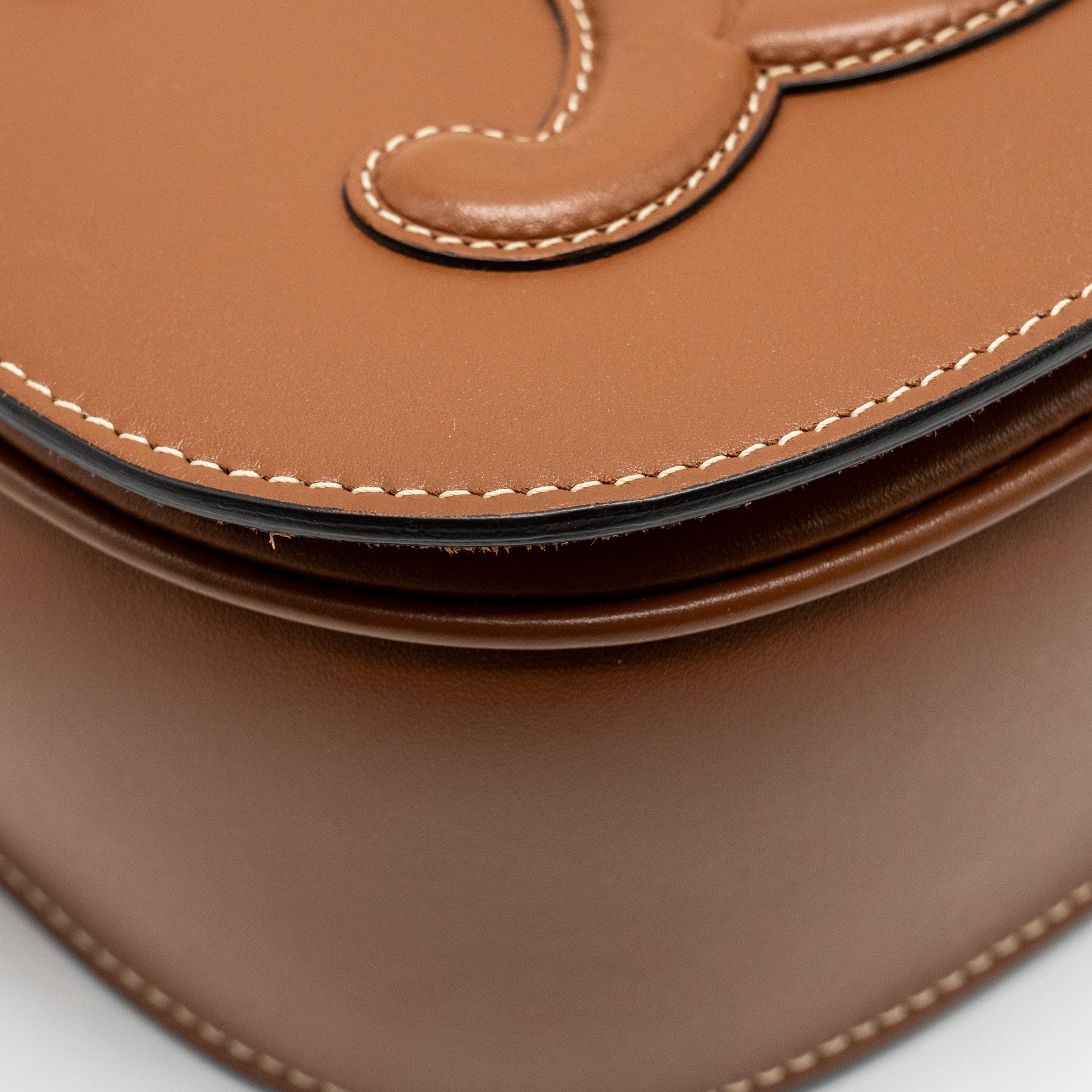 CELINE FOLCO CUIR TRIOMPHE SMOOTH CALFSKIN TAN GHW
