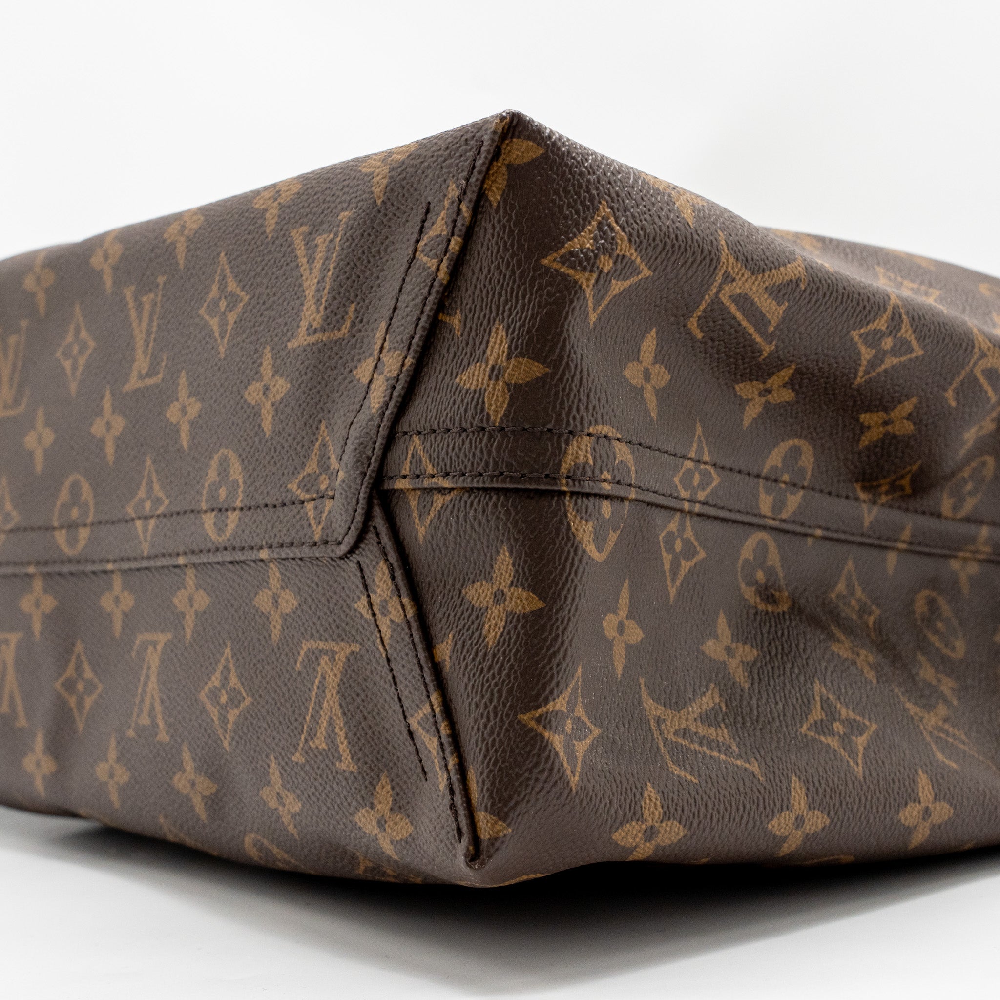 LOUIS VUITTON ATLANTIS GM MONOGRAM CANVAS GHW