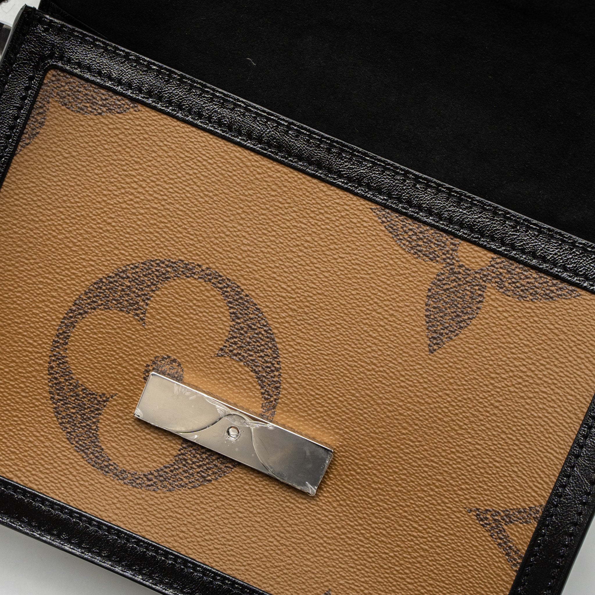 LOUIS VUITTON DAUPHINE MM GIANT MONOGRAM CANVAS SHW