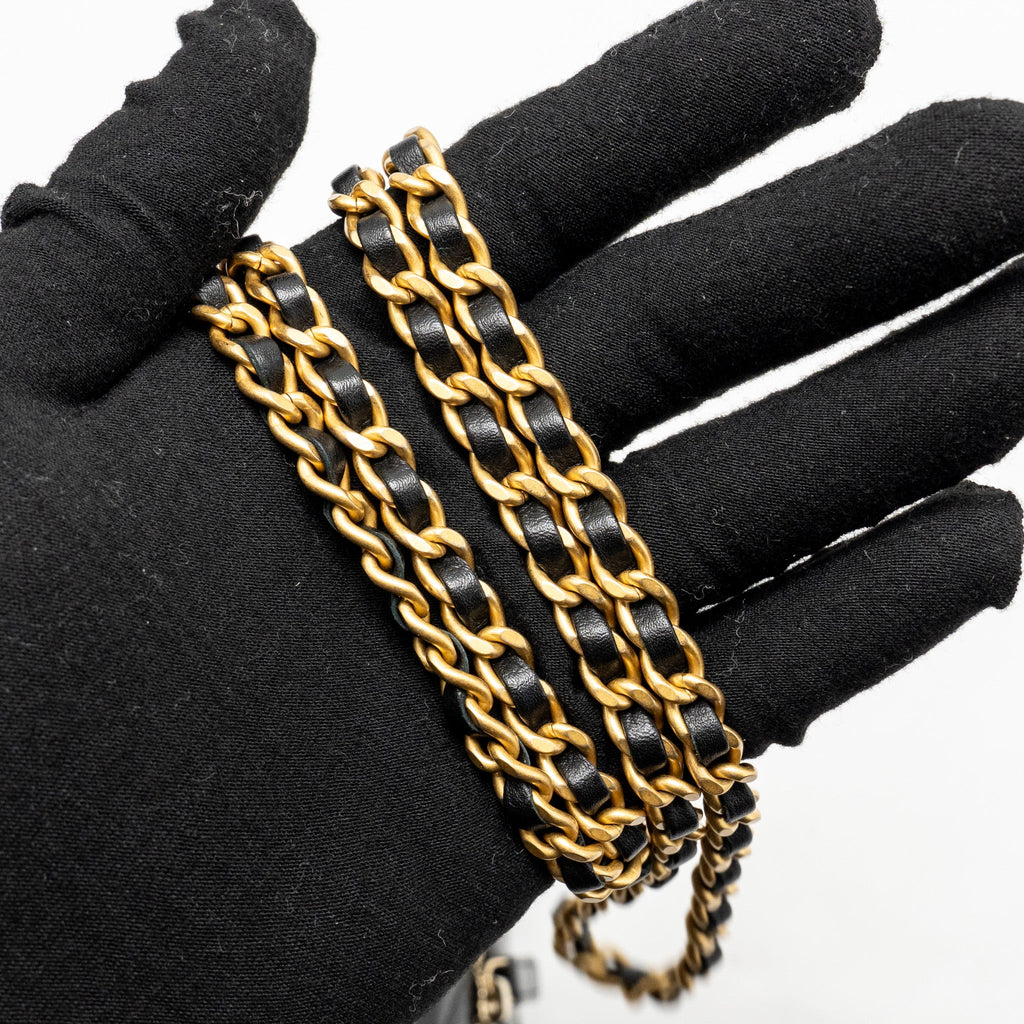 CHANEL TOP HANDLE MINI WALLET ON CHAIN CALFSKIN BLACK GHW(MICROCHIP)