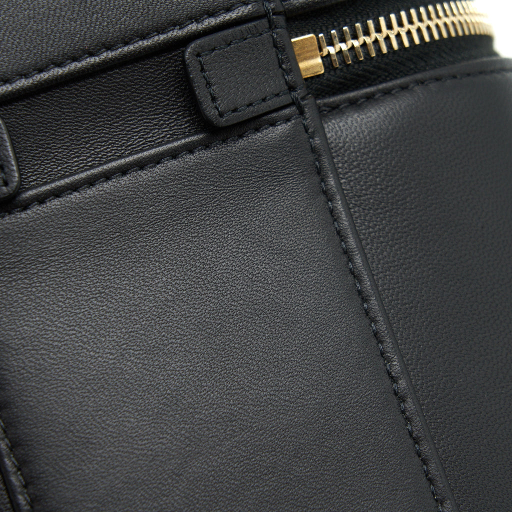 CHANEL VANITY CASE LAMBSKIN BLACK LGHW