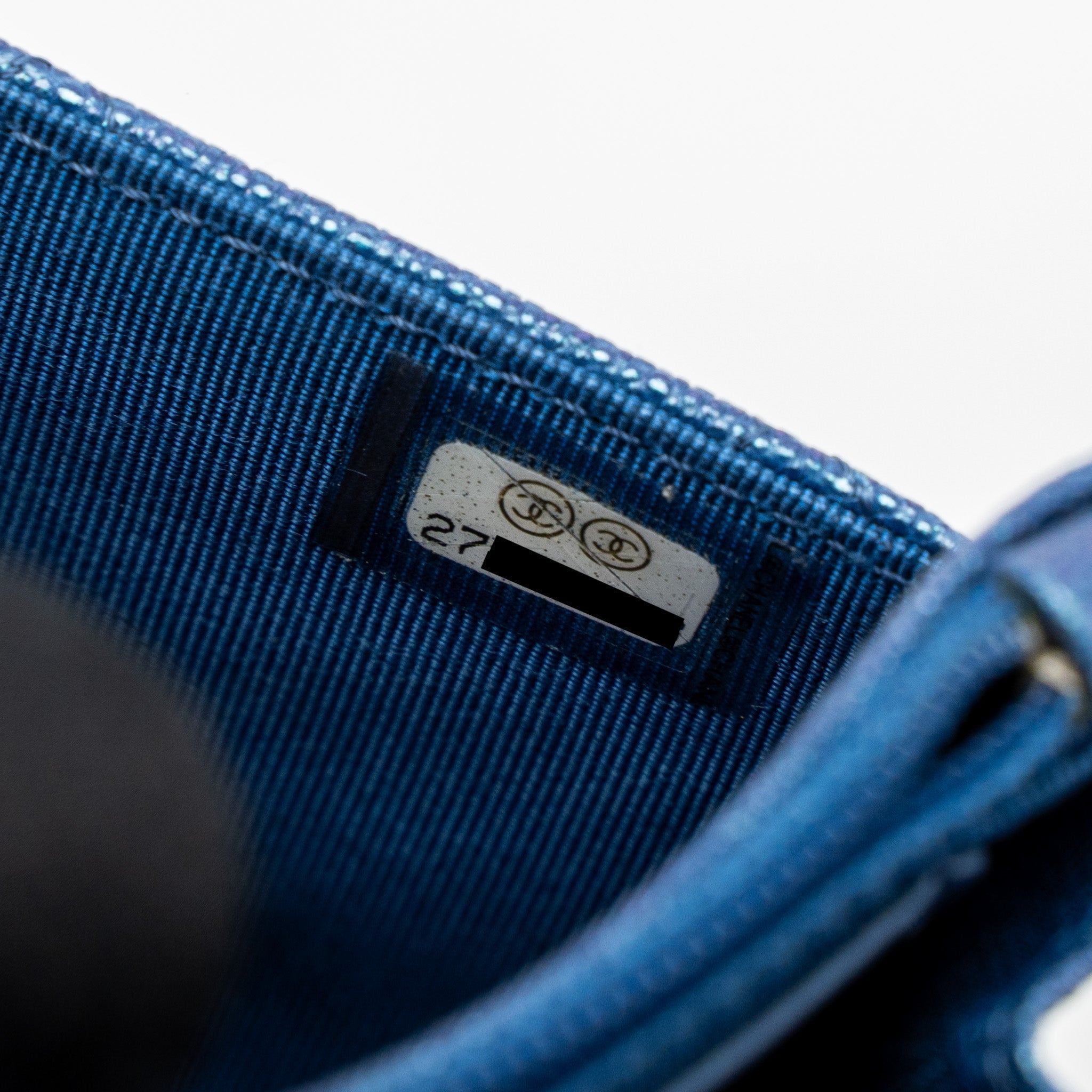 CHANEL CLASSIC WALLET ON CHAIN CAVIAR IRIDESCENT BLUE LGHW