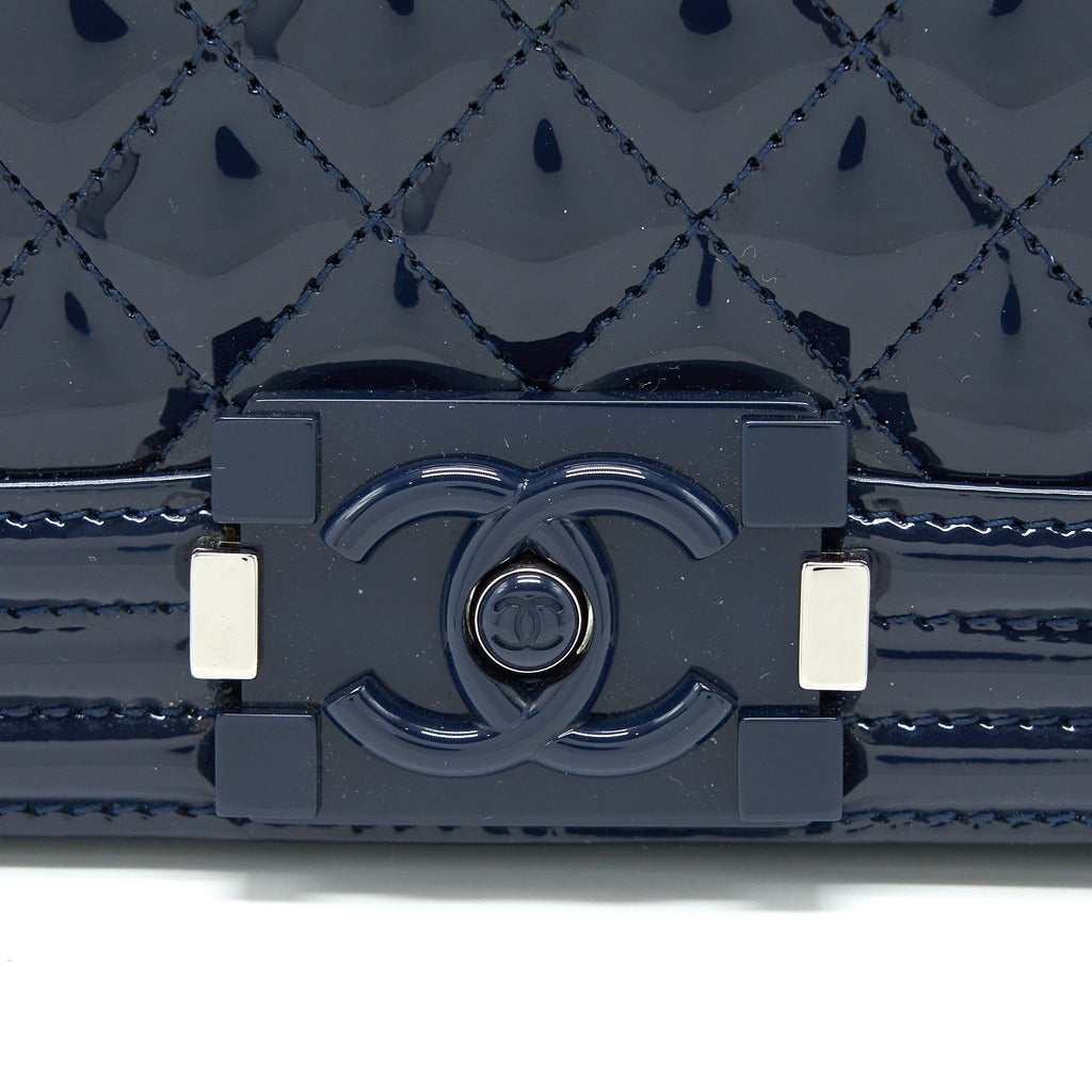 CHANEL MEDIUM BOY BAG PATENT NAVY SHW