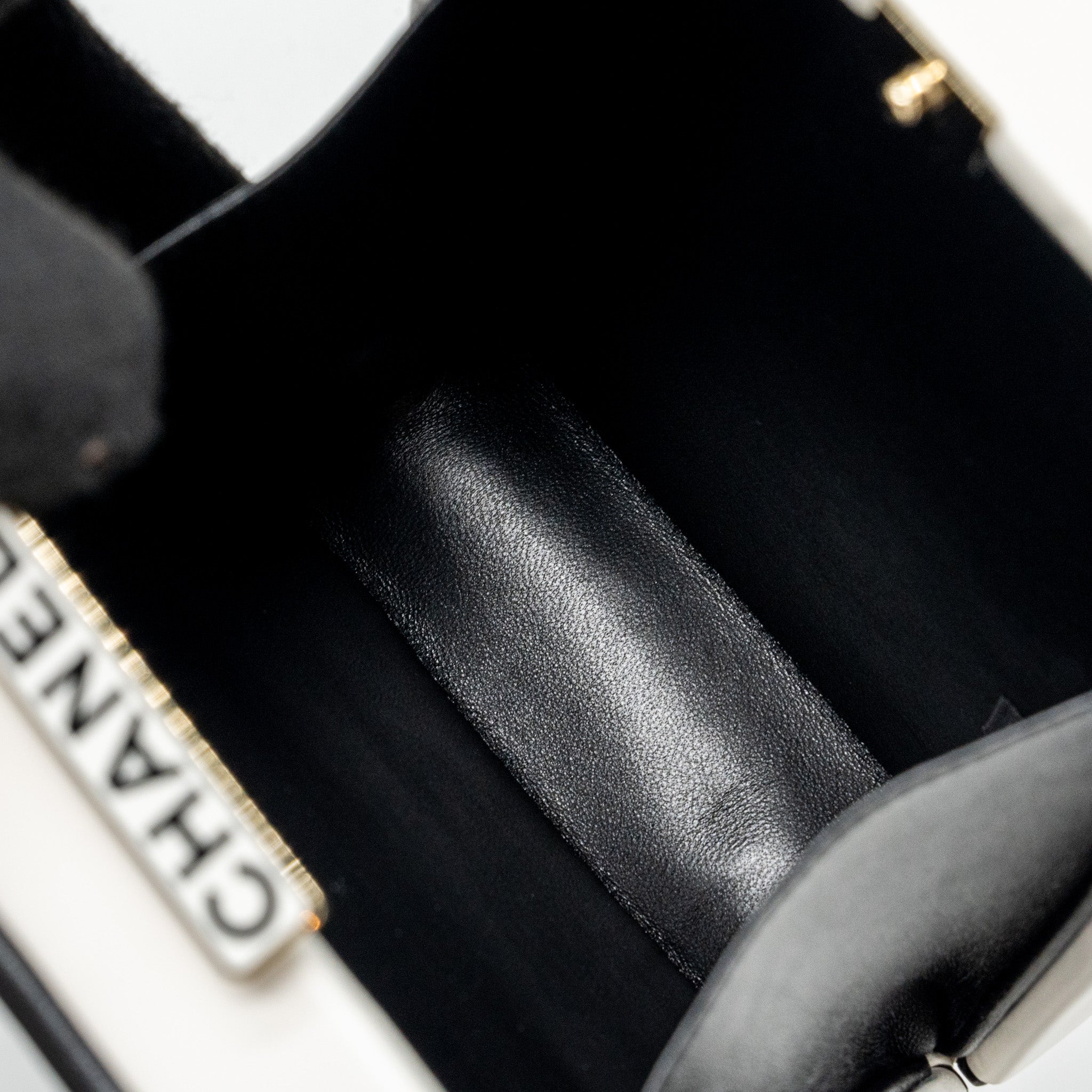 CHANEL 21S PERFUME BOTTLE EVENING BAG LAMBSKIN BLACK/WHITE LGHW