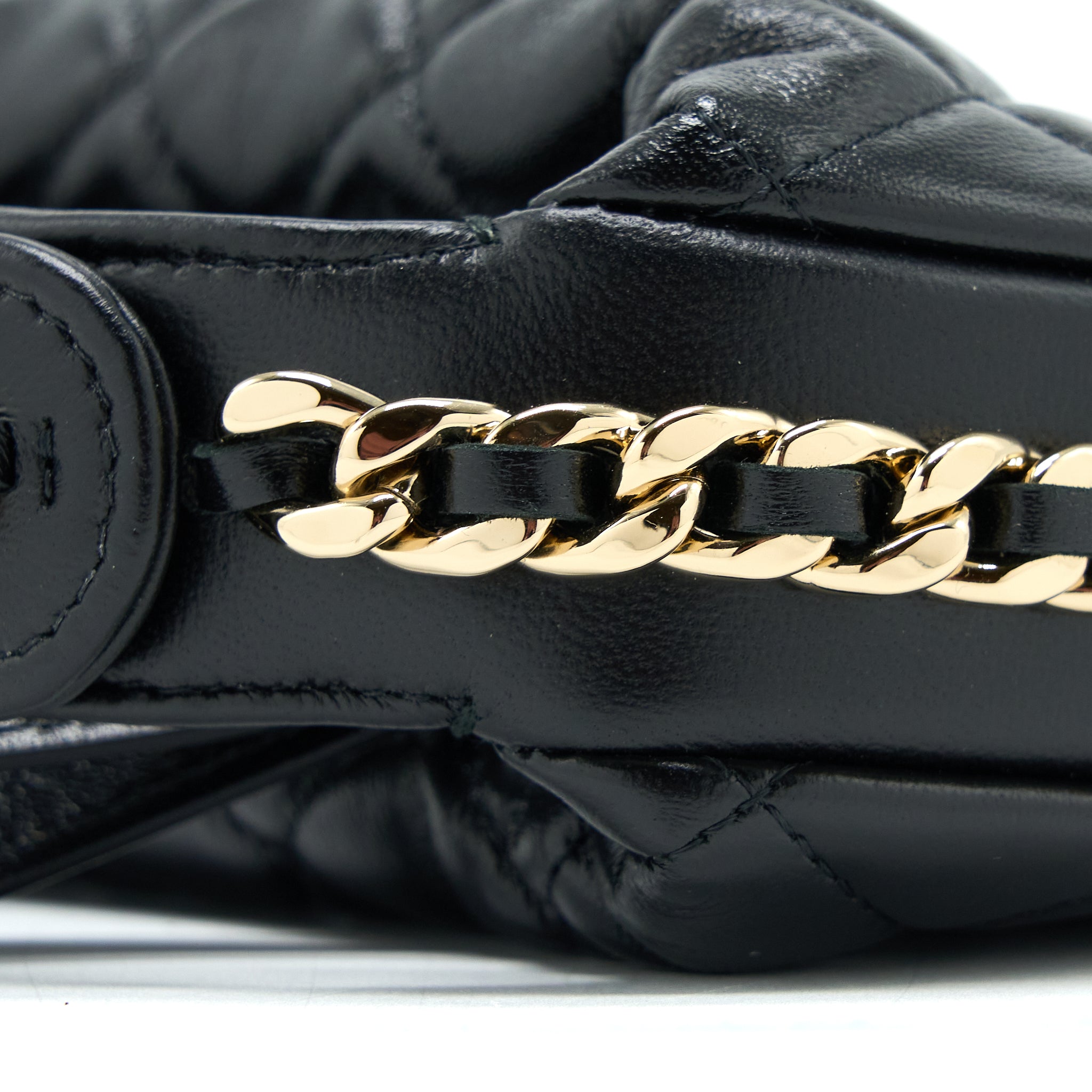 CHANEL 23C ROUND CRUISE POUCH LAMBSKIN BLACK LGHW (MICROCHIP)