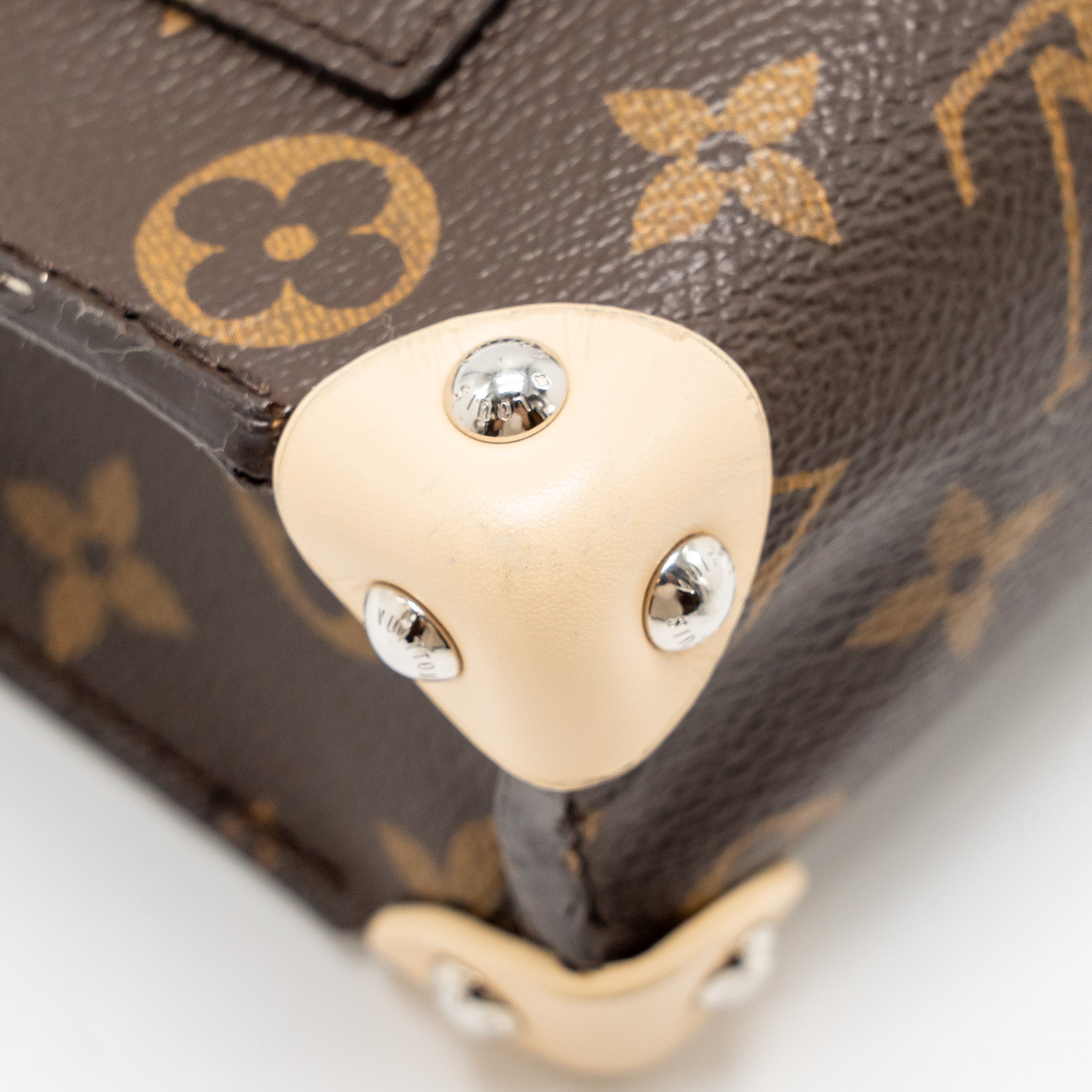 LOUIS VUITTON TRIBAL MASK POCHETTE PM MONOGRAM CANVAS/LEATHER MULTICOLOUR WITH MULTICOLOUR HARDWARE
