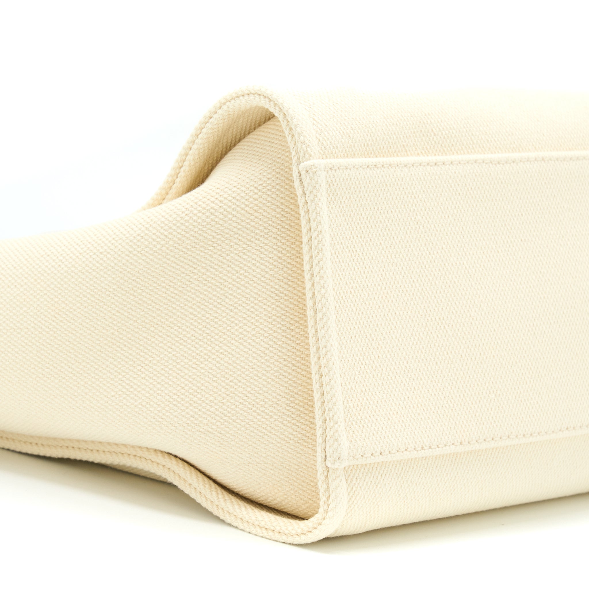 CHANEL DEAUVILLE PEARL TOTE CANVAS GHW