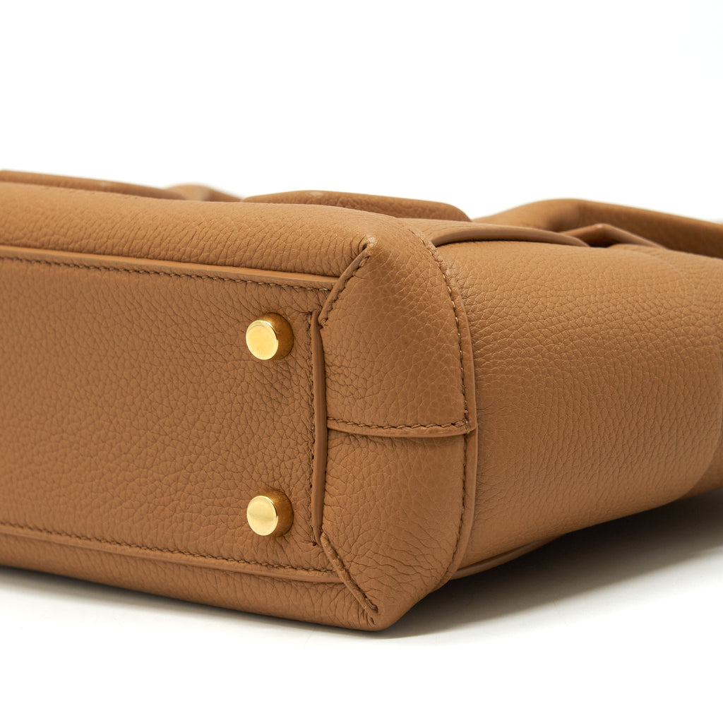 BOTTEGA VENETA ARCO BAG ALMOND