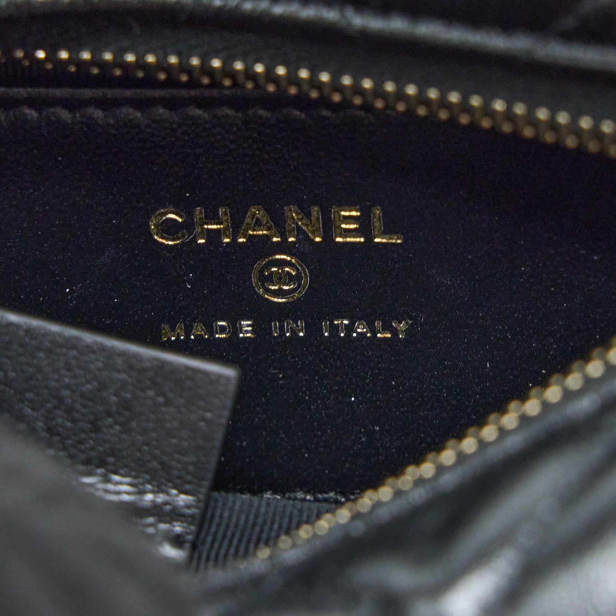 CHANEL 23C ROUND CRUISE POUCH LAMBSKIN BLACK LGHW (MICROCHIP)