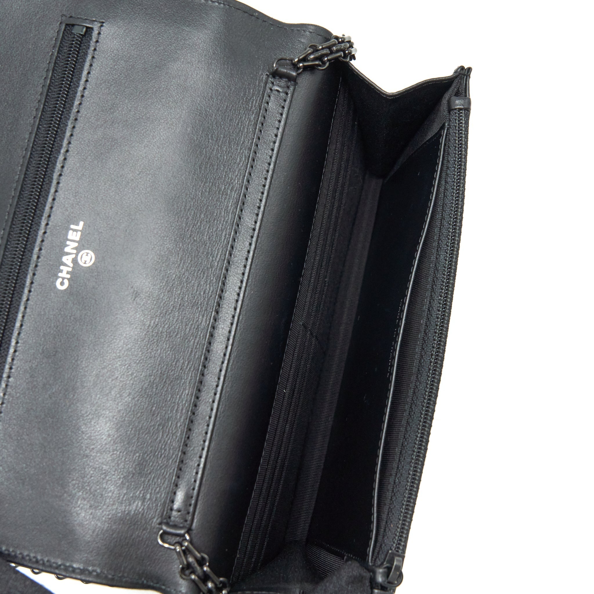 CHANEL REISSUE WALLET ON CHAIN AGED CALFSKIN BLACK WITH BLACK HARDWARE
