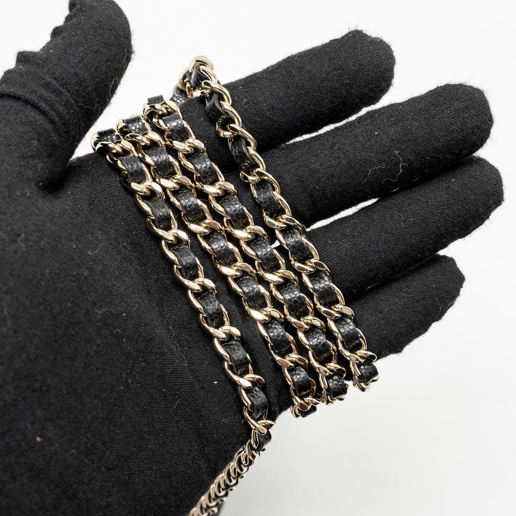 CHANEL QUILTED HOBO BAG WITH CHAIN CAVIAR BLACK LGHW (MICROCHIP)