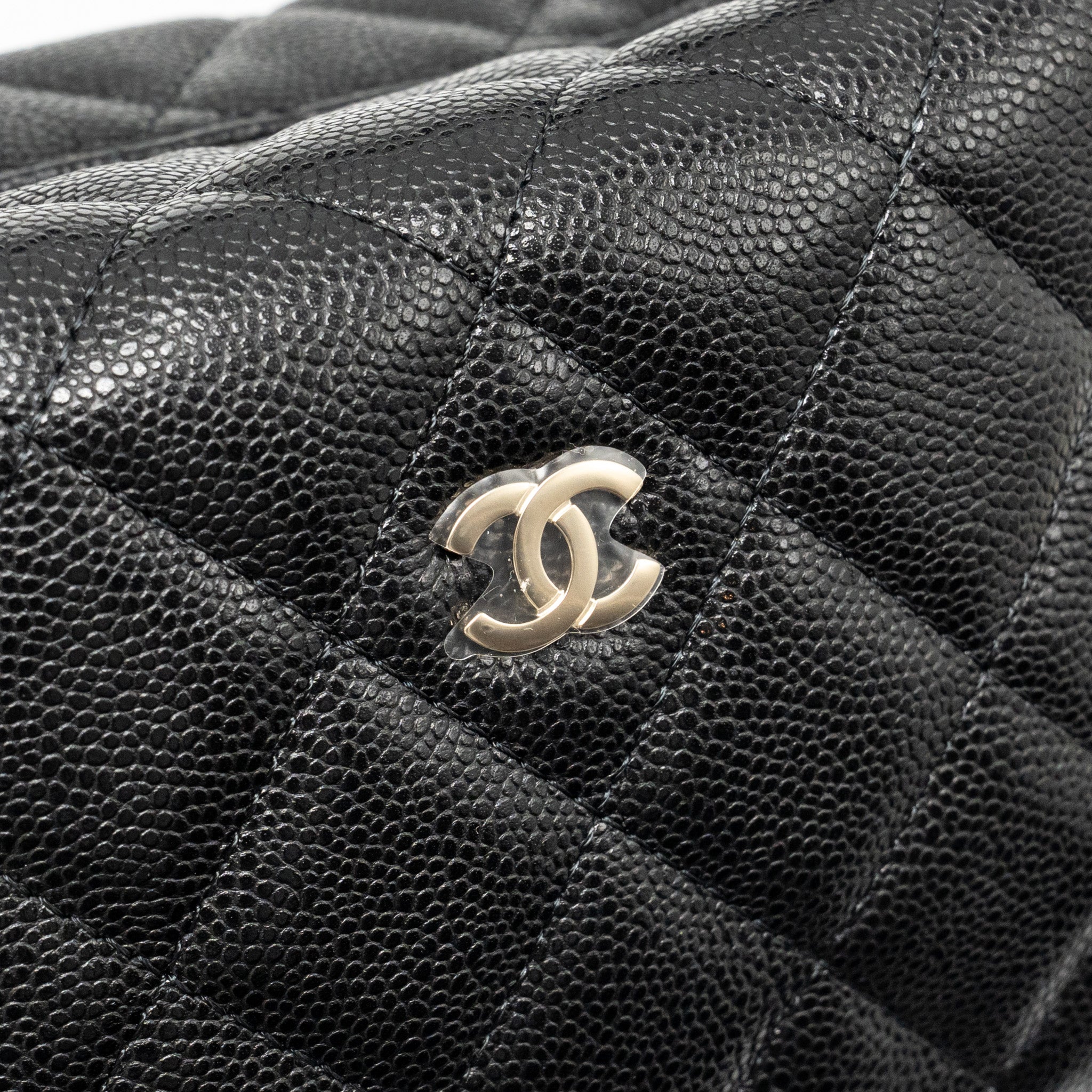 CHANEL QUILTED HOBO BAG WITH CHAIN CAVIAR BLACK LGHW (MICROCHIP)
