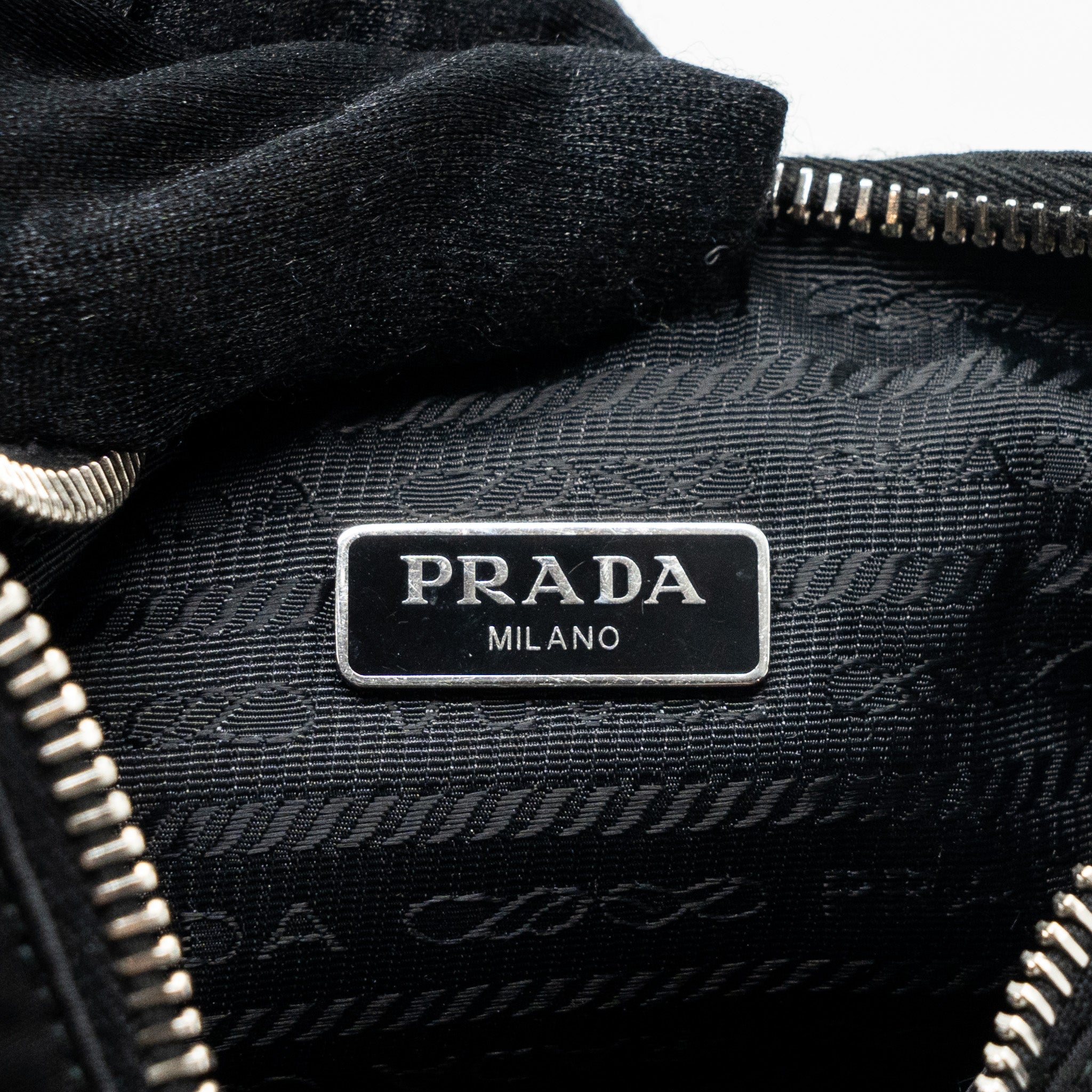 PRADA RE-EDITION 2005 RE-NYLON BAG BLACK SHW
