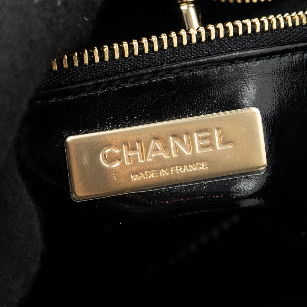 CHANEL 24C MINI 31 BAG SHINY CALFSKIN BLACK LGHW(MICROCHIP)