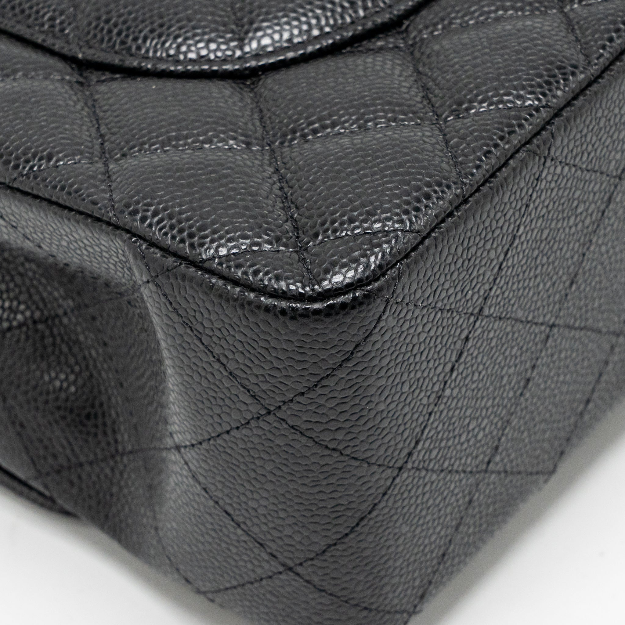 CHANEL JUMBO CLASSIC DOUBLE FLAP BAG CAVIAR BLACK GHW (MICROCHIP)