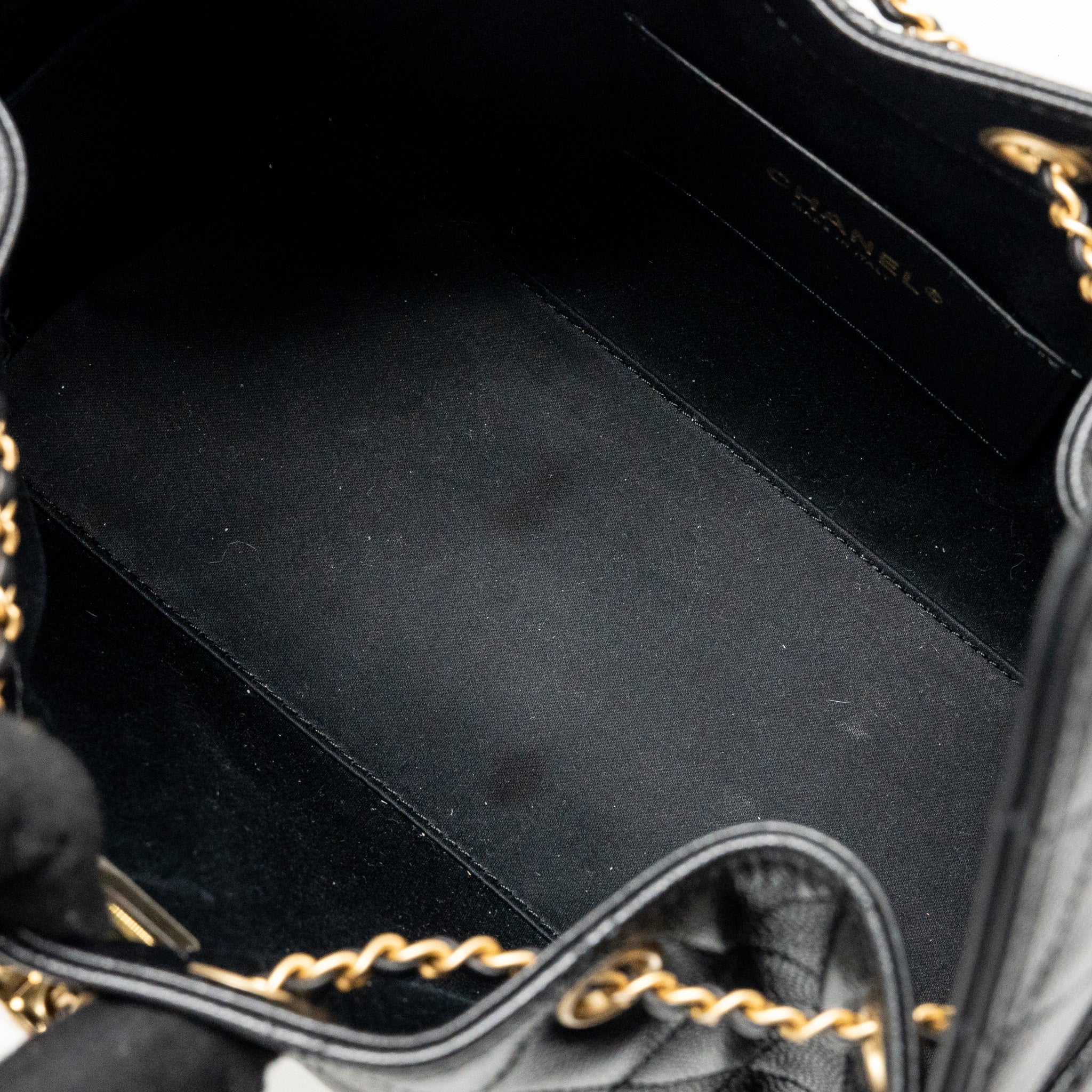CHANEL SMALL 25 HANDBAG GRAINED CALFSKIN BLACK GHW (MICROCHIP)