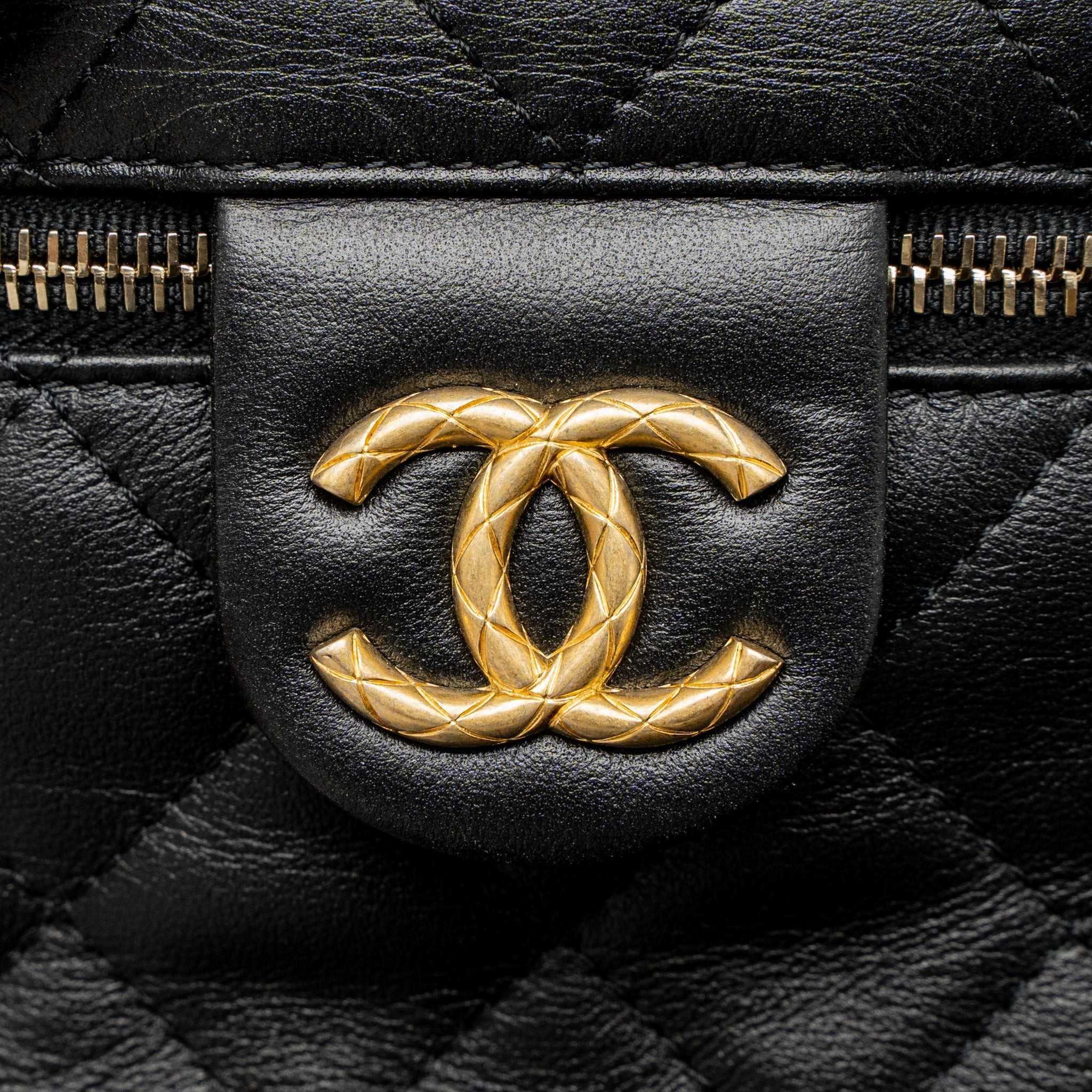 CHANEL TOP HANDLE VANITY CROSSBODY BAG CALFSKIN BLACK BRUSHED GHW (MICROCHIP)