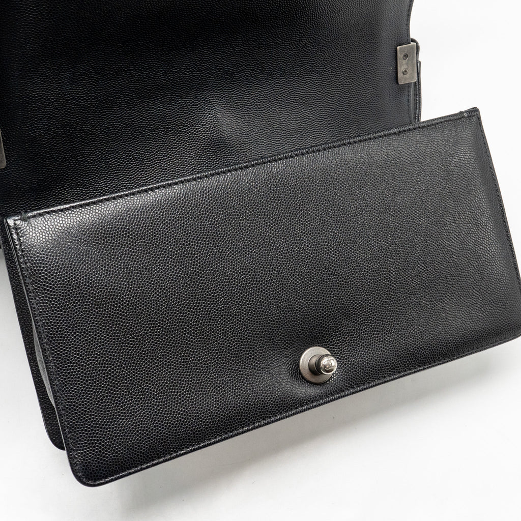 CHANEL MEDIUM BOY BAG CAVIAR BLACK RUTHENIUM SILVER HARDWARE