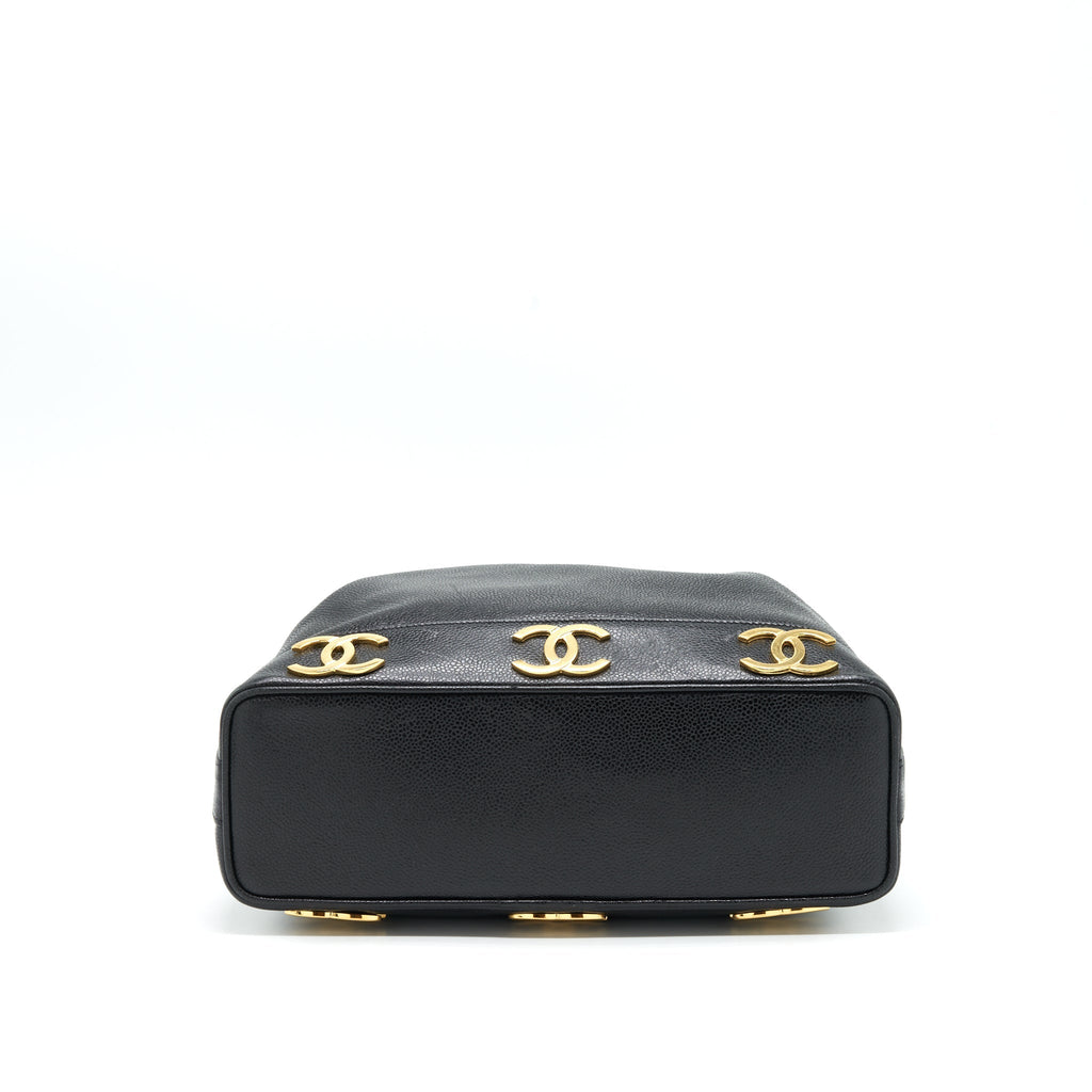CHANEL VINTAGE BUCKET BAG CAVIAR BLACK GHW