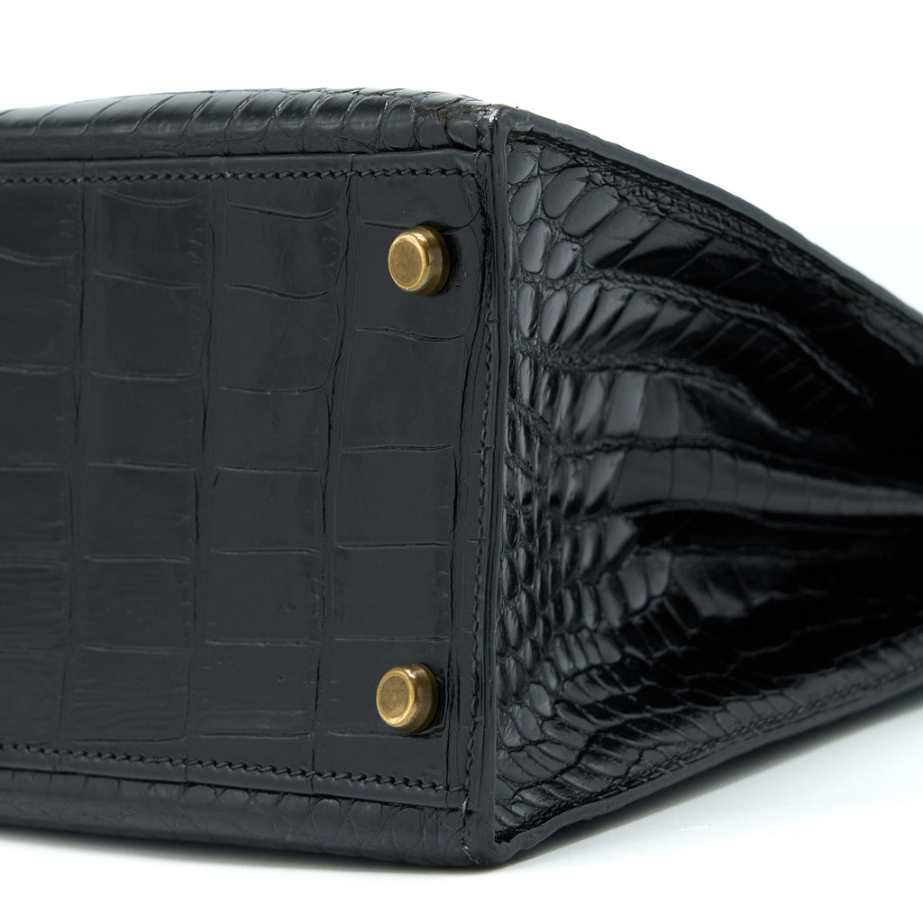 HERMES VINTAGE KELLY 32 SHINY CROCODILE POROSUS BLACK GHW