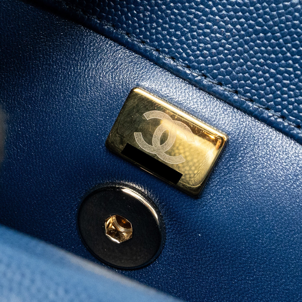 CHANEL SMALL COCO HANDLE WITH LIZARD EMBOSSED HANDLE CAVIAR NAVY LGHW(MICROCHIP)