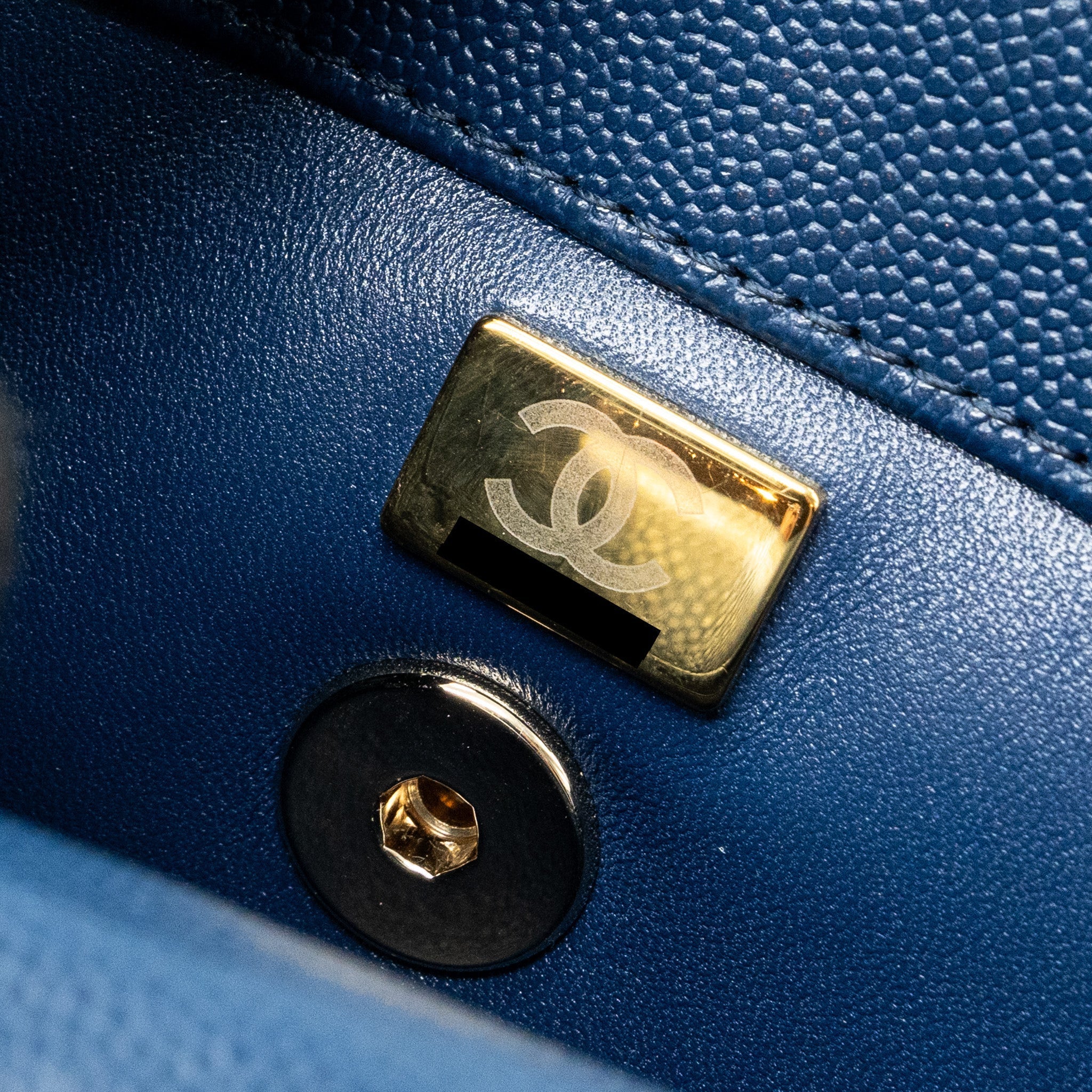 CHANEL SMALL COCO HANDLE WITH LIZARD EMBOSSED HANDLE CAVIAR NAVY LGHW(MICROCHIP)