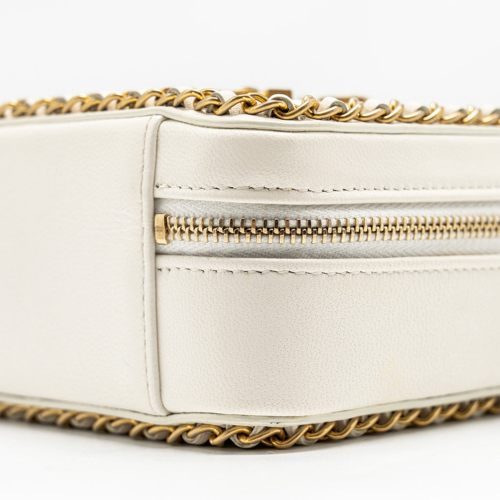 CHANEL MINI VANITY CLUTCH WITH CHAIN LAMBSKIN WHITE GHW
