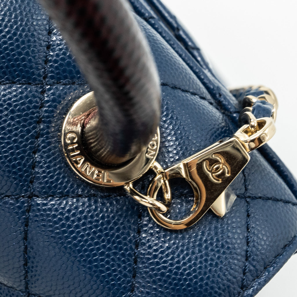 CHANEL SMALL COCO HANDLE WITH LIZARD EMBOSSED HANDLE CAVIAR NAVY LGHW(MICROCHIP)