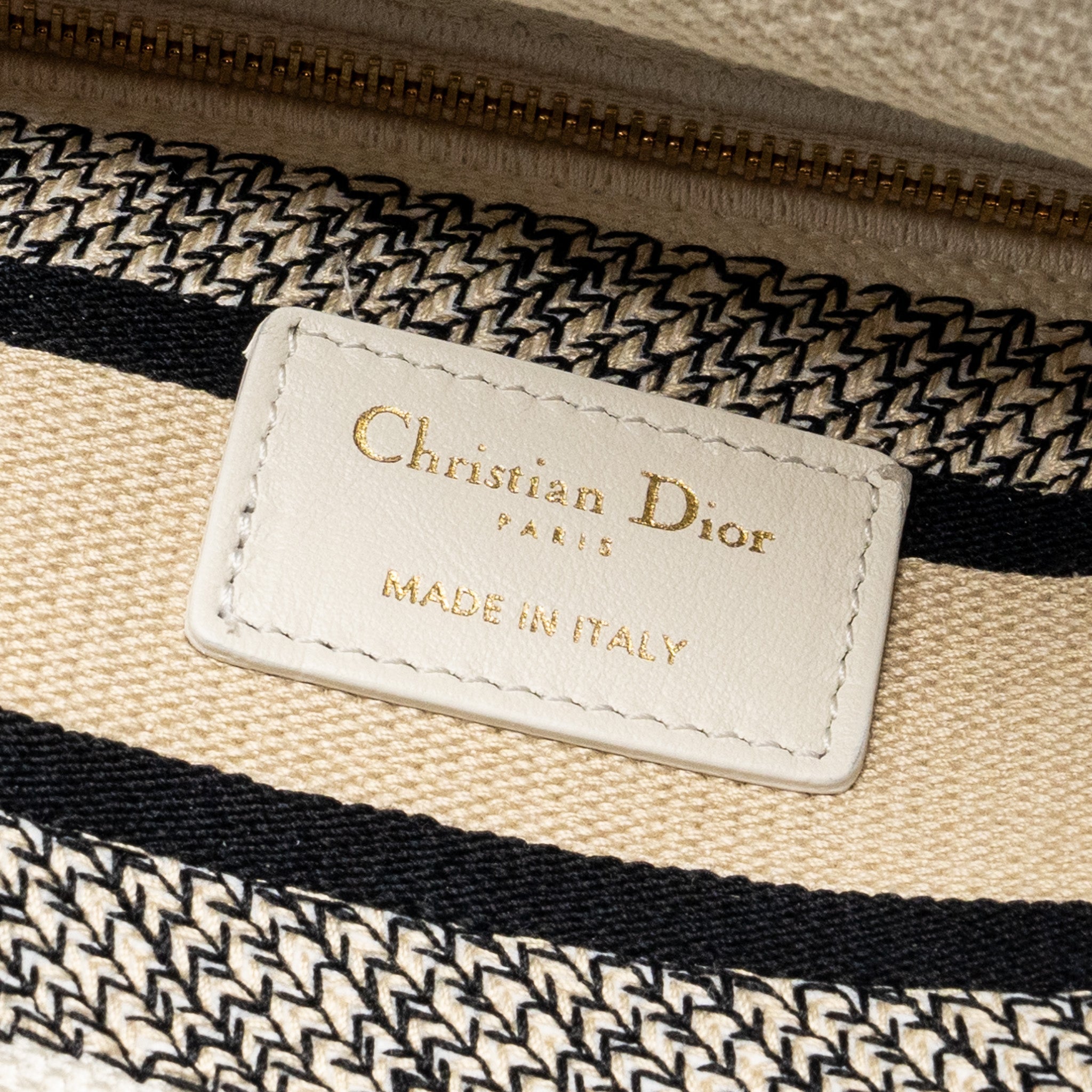 DIOR MEDIUM LADY D-LITE BAG EMBROIDERY WHITE/MULTICOLOR LGHW