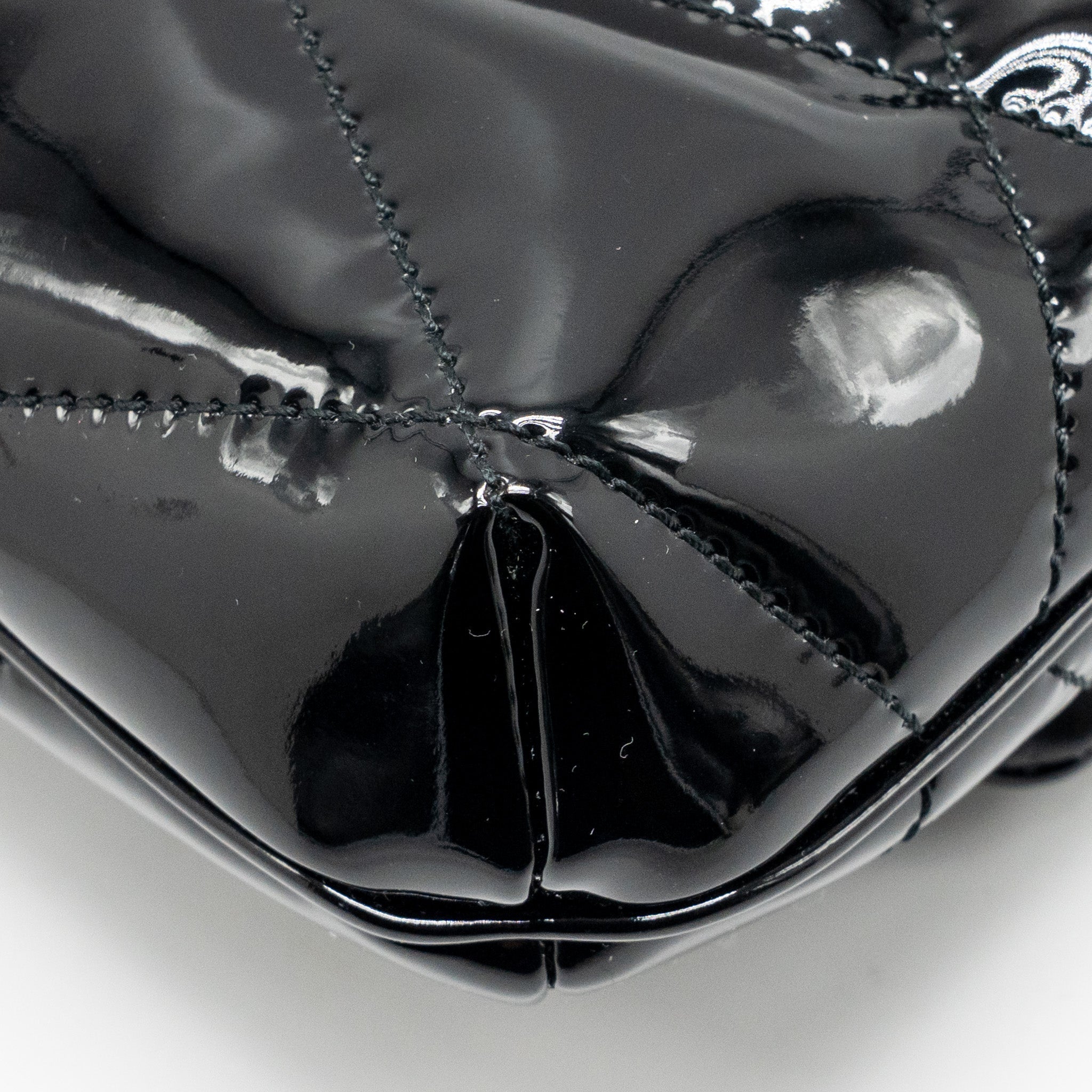 SAINT LAURENT/YSL LE 5 A 7 QUILTED SHOULDER BAG PATENT BLACK GHW