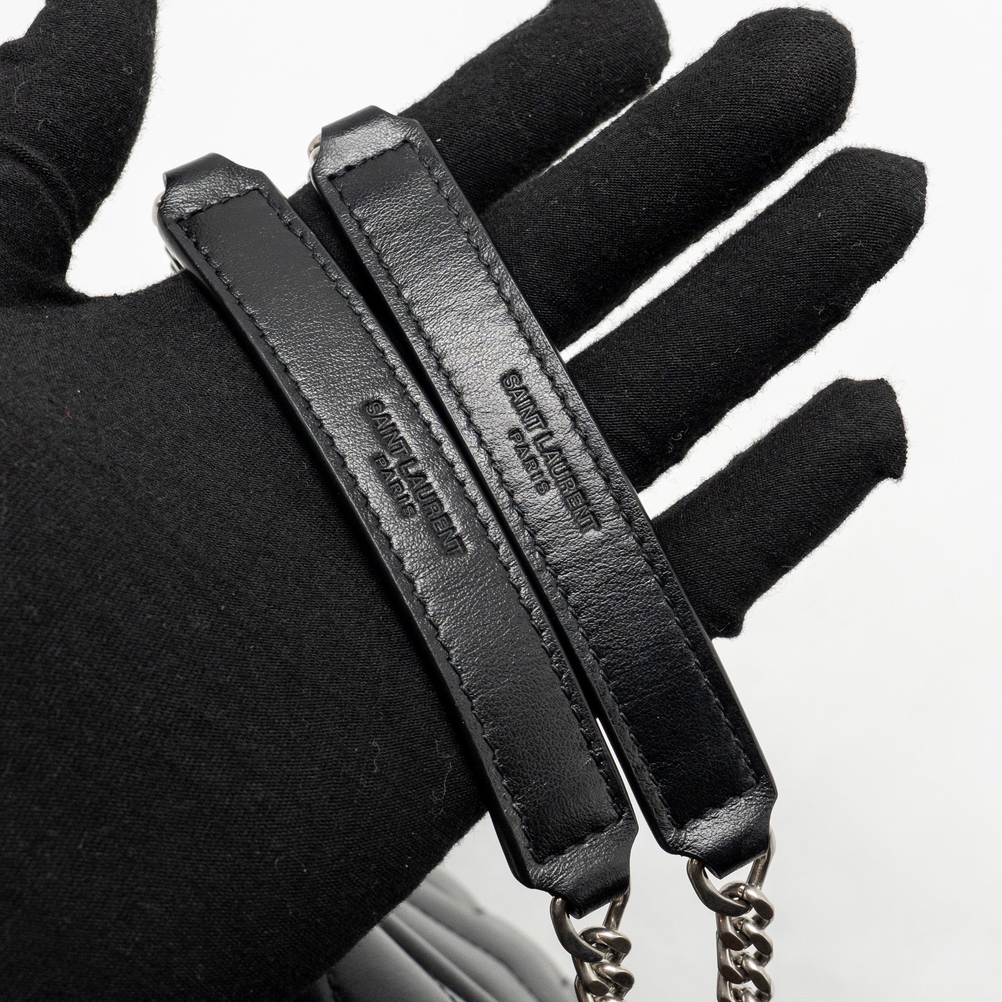 SAINT LAURENT/YSL SMALL LOULOU BAG CALFSKIN BLACK SHW