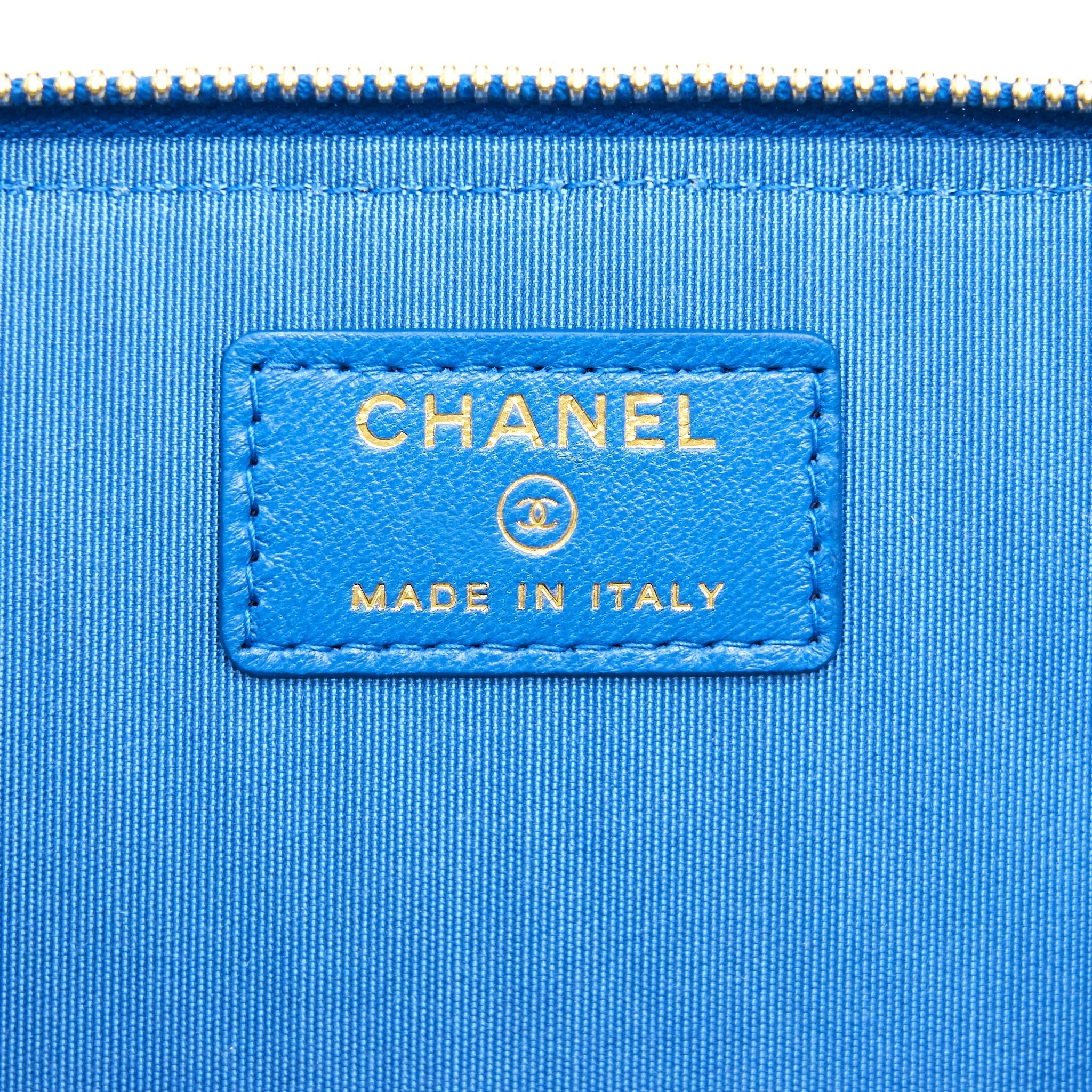 CHANEL VANITY WITH CHAIN BLUE & BEIGE