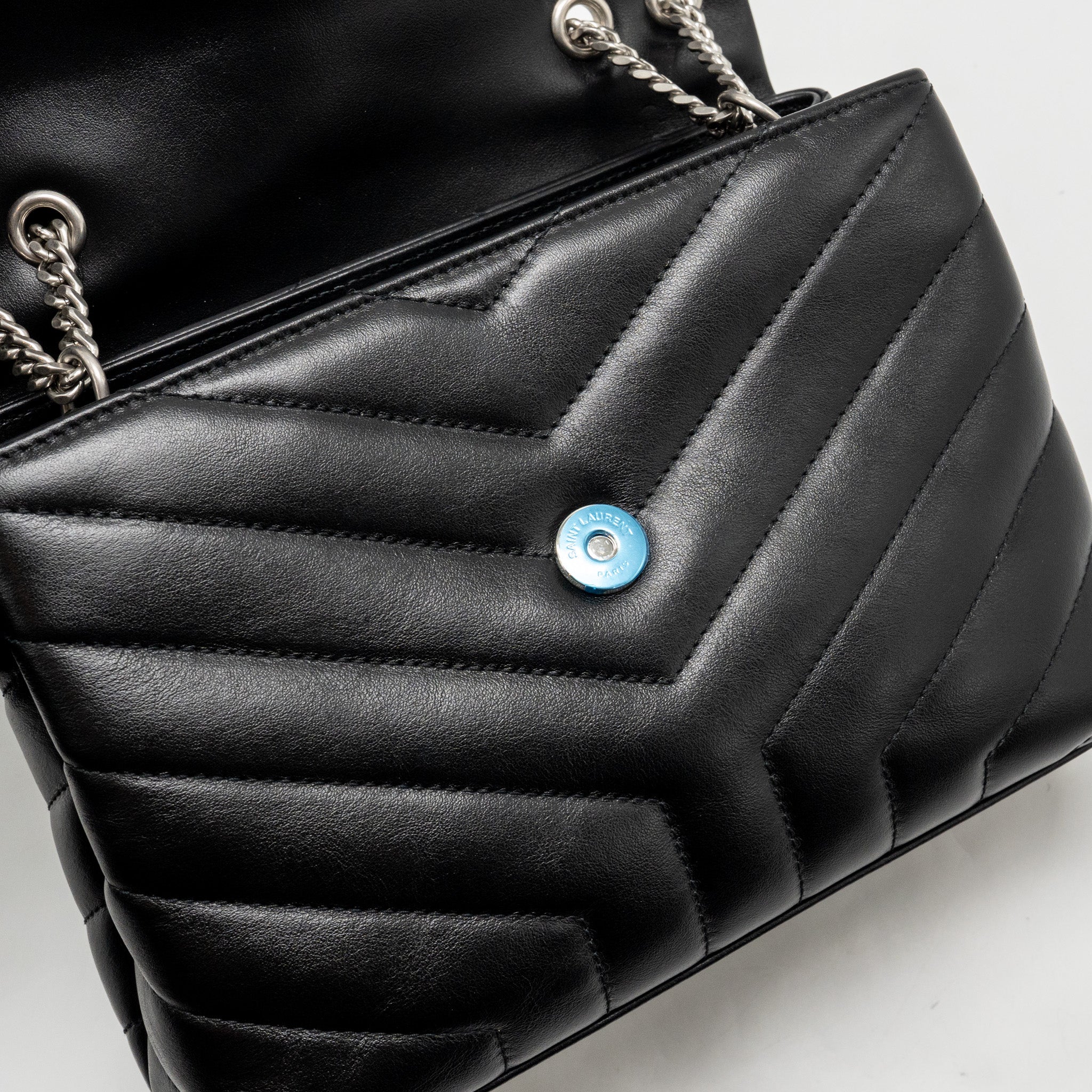 SAINT LAURENT/YSL SMALL LOULOU BAG CALFSKIN BLACK SHW
