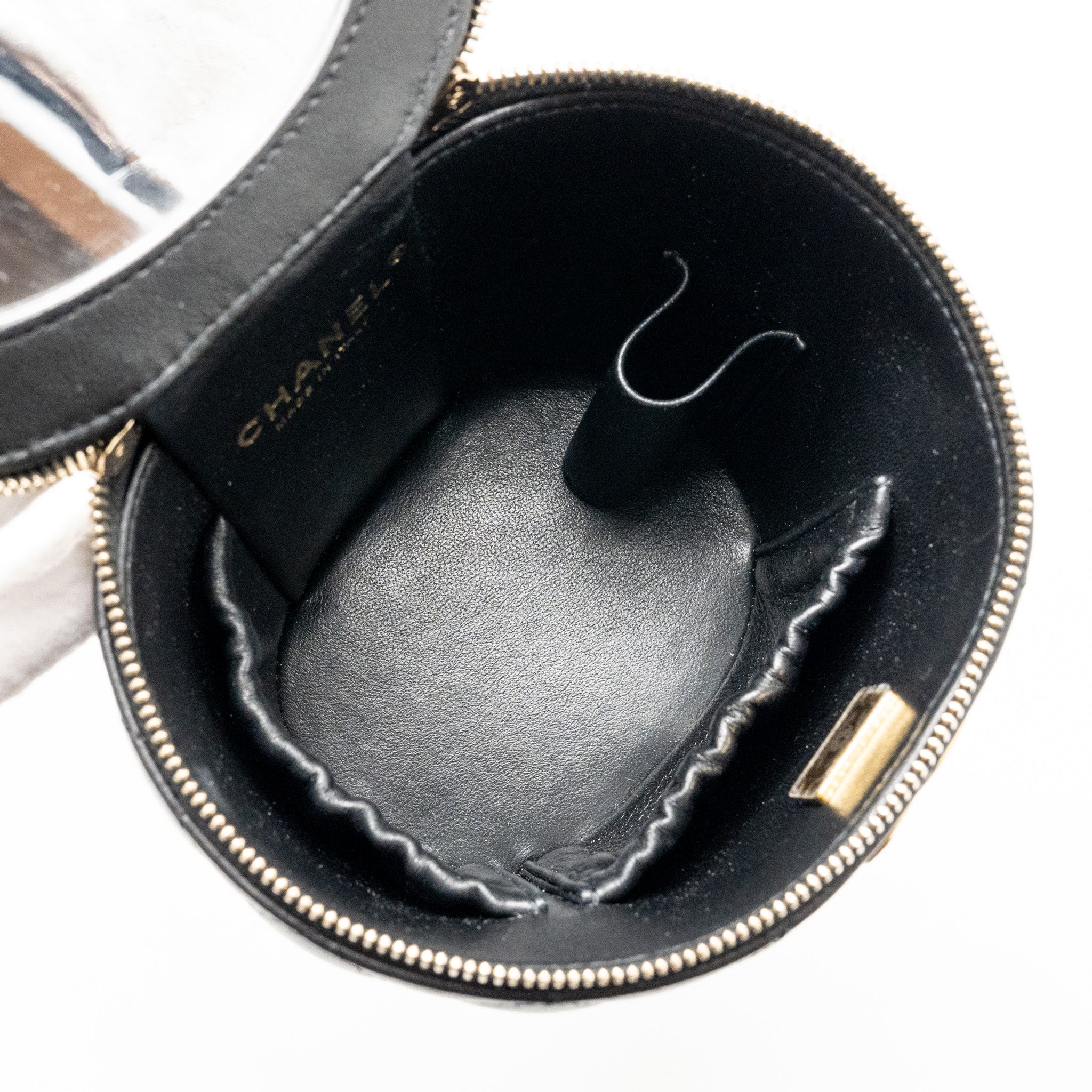 CHANEL AFTERNOON TEA TOP HANDLE VANITY CASE WITH CHAIN LAMBSKIN BLACK GHW (MICROCHIP)