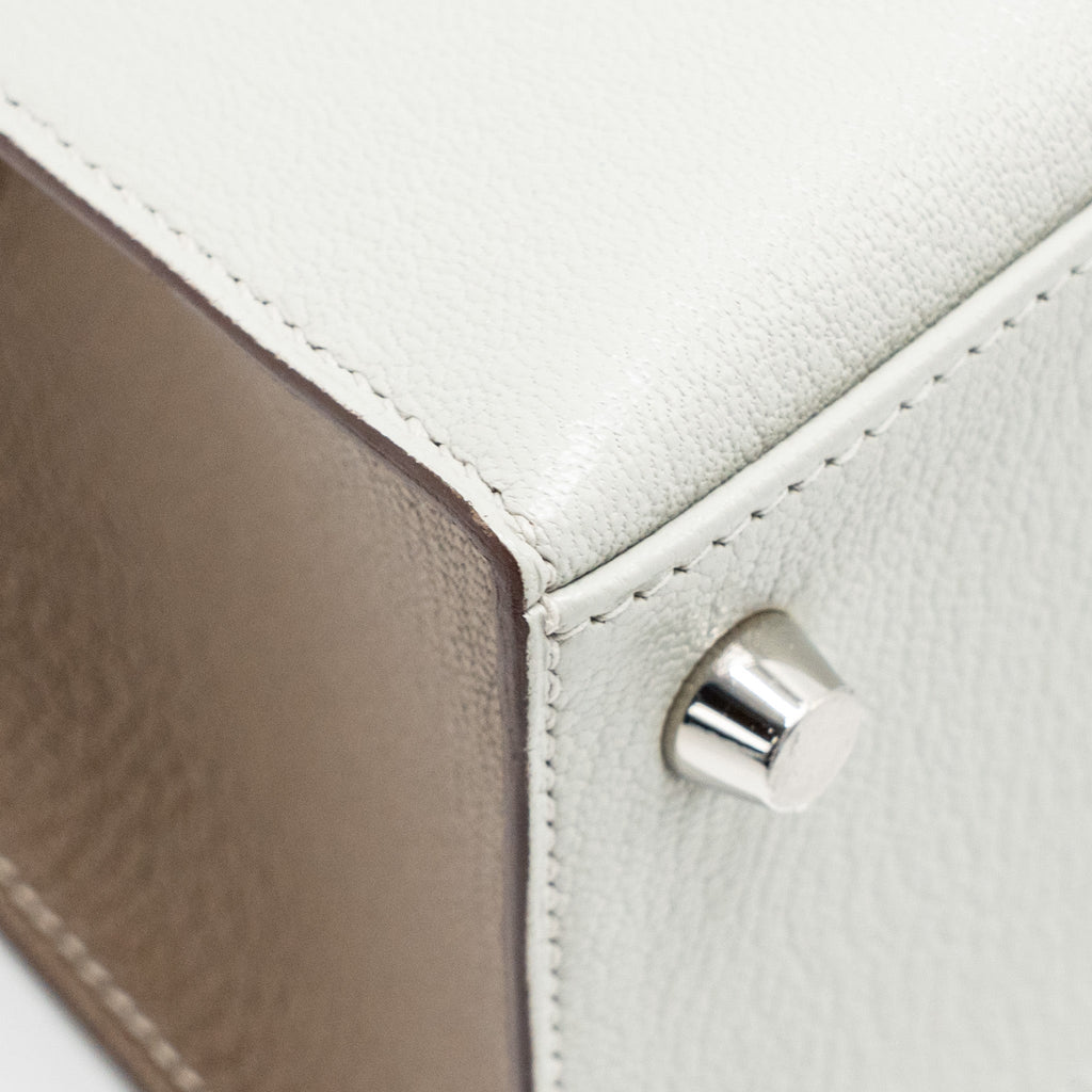 HERMES KELLY 25 SPECIAL ORDER CHÈVRE MYSORE GRIS PERLE/ETOUPE BRUSHED SHW