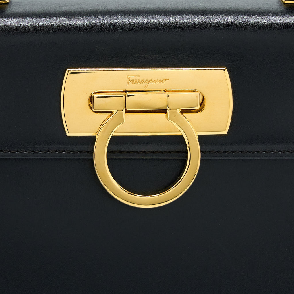 FERRAGAMO VINTAGE GANCINC BAG BLACK GHW