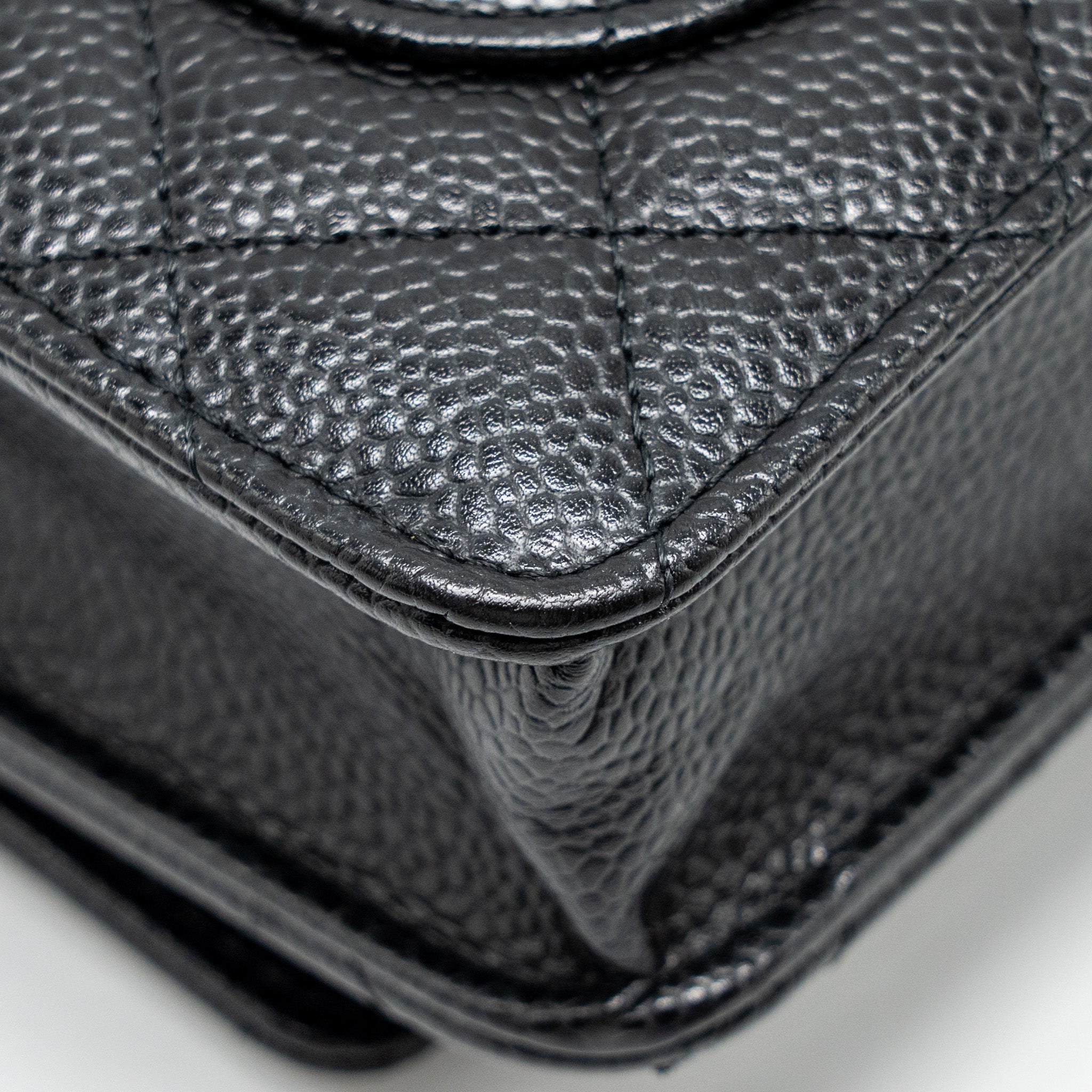 CHANEL CLASSIC WALLET ON CHAIN CAVIAR BLACK GHW