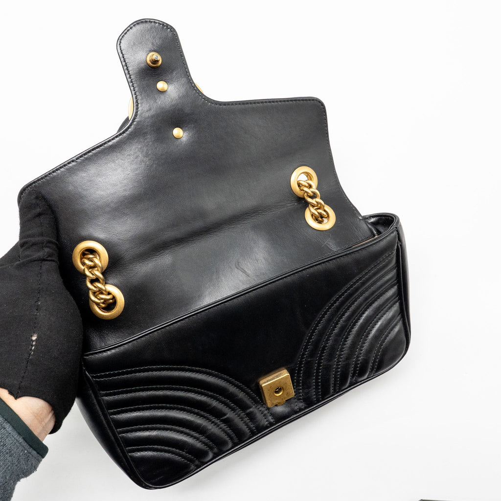 GUCCI MEDIUM GG MARMONT SHOULDER BAG CALFSKIN BLACK GHW