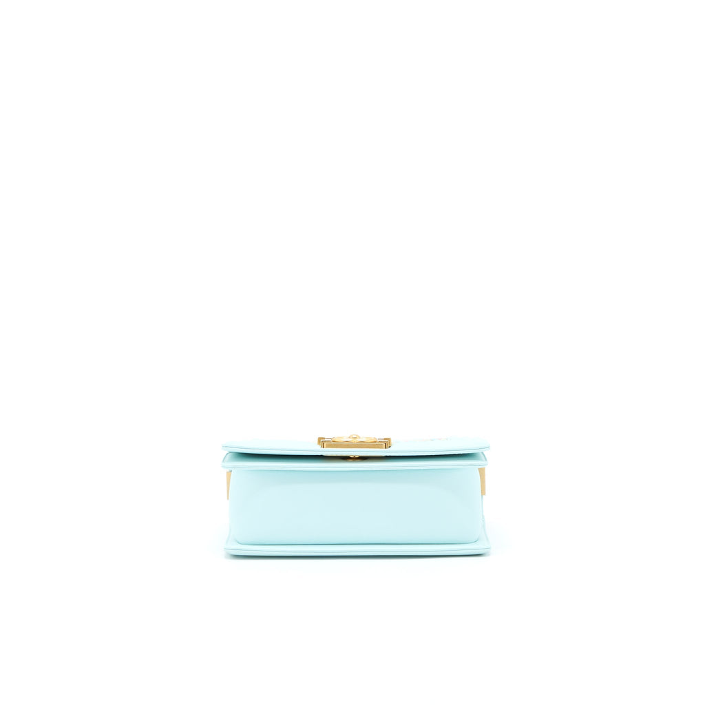 CHANEL SMALL BOY BAG CHEVRON CALFSKIN LIGHT BLUE/MULTICOLOUR BRUSHED GHW