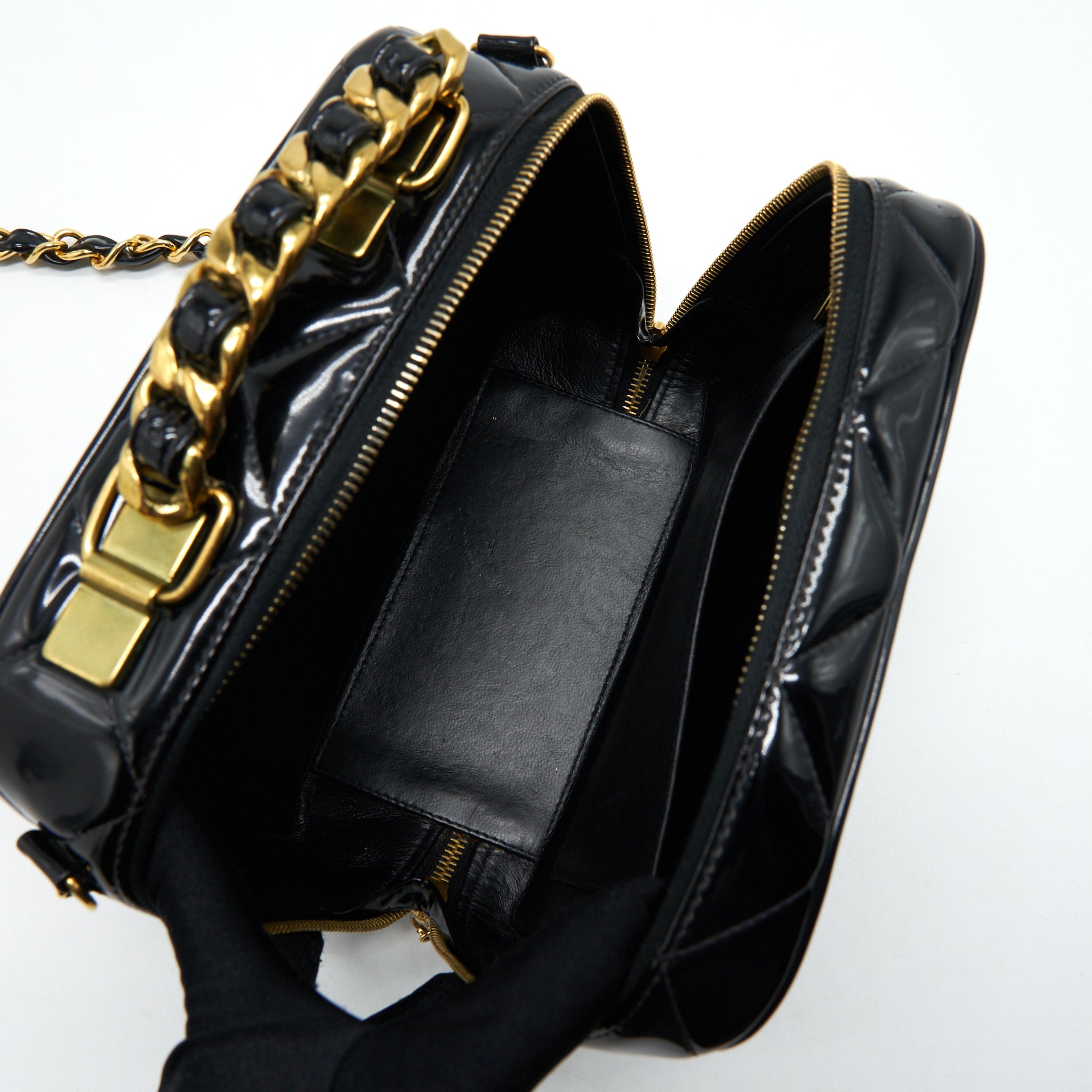 CHANEL VINTAGE TOP HANDLE VANITY CASE PATENT BLACK GHW