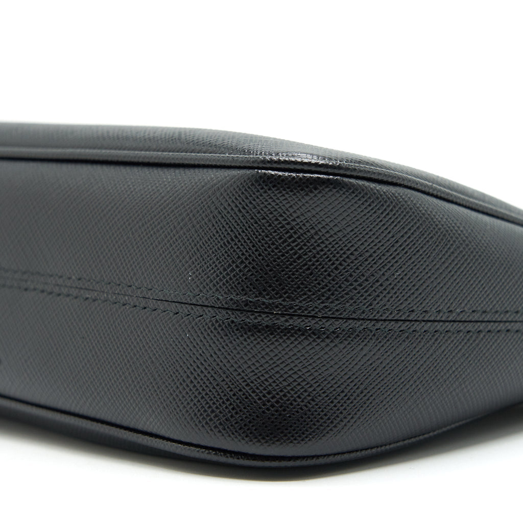 PRADA RE-EDITION SAFFIANO LEATHER IN BLACK