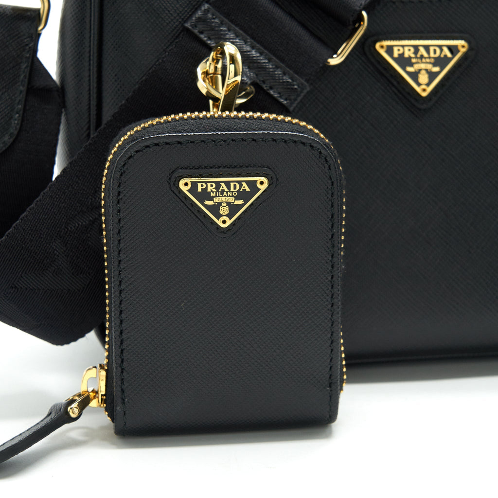 PRADA RE-EDITION SAFFIANO LEATHER IN BLACK