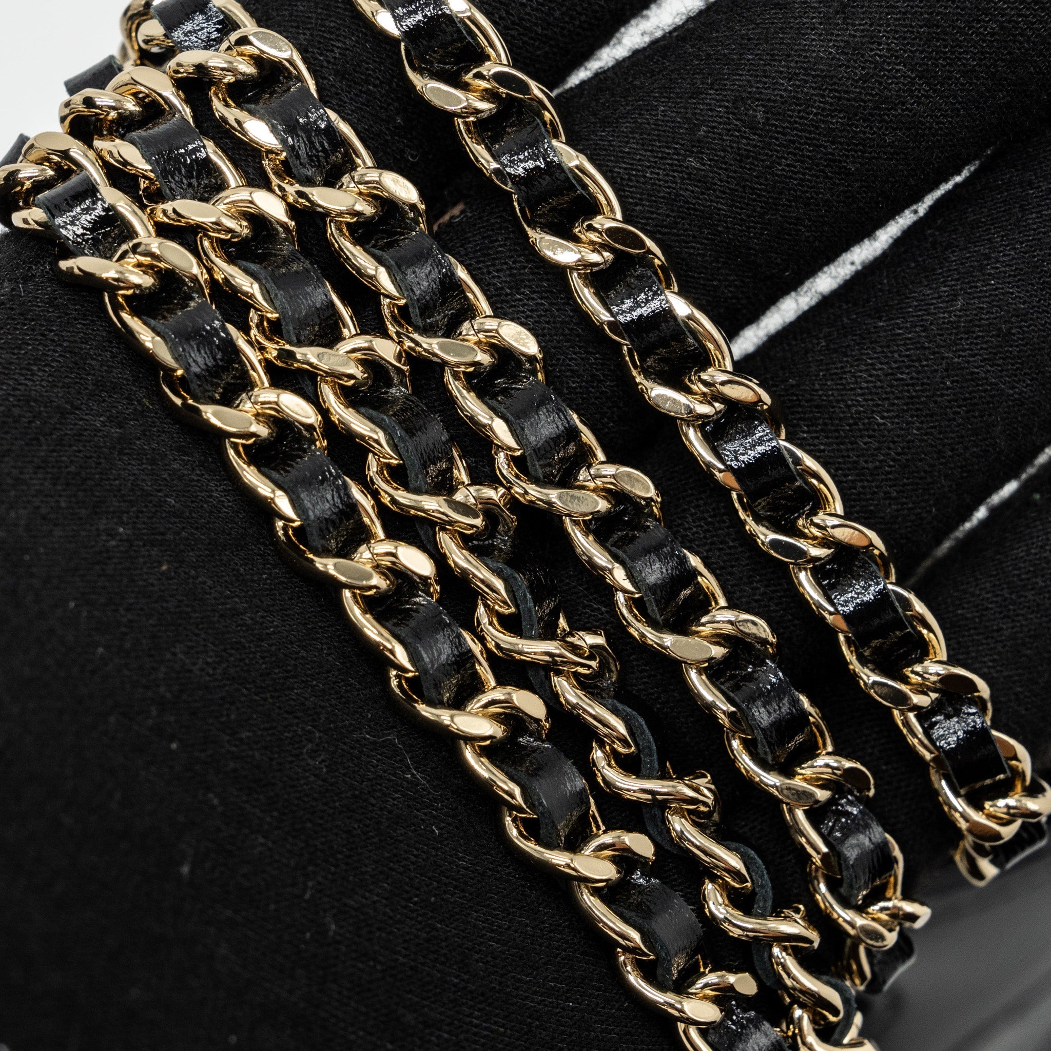 CHANEL 24C MINI 31 CLUTCH WITH CHAIN SHINY CALFSKIN BLACK LGHW (MICROCHIP)