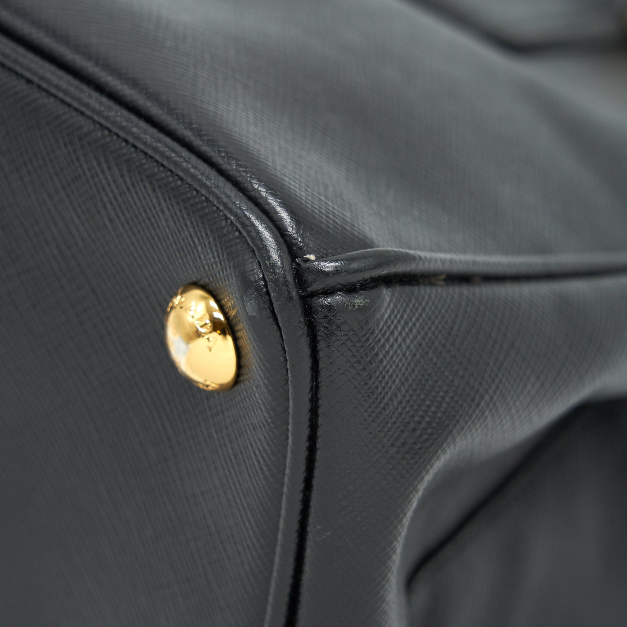 PRADA SAFFIANO TOTE BAG IN BLACK